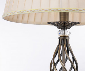 Напольный светильник (торшер) Maytoni RC247-FL-01-R