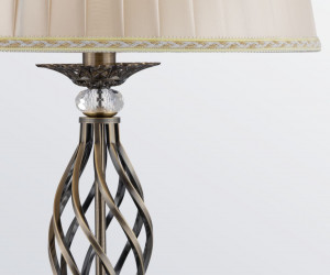 Напольный светильник (торшер) Maytoni RC247-FL-01-R