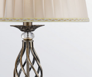 Напольный светильник (торшер) Maytoni RC247-FL-01-R