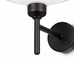 Настенный светильник (бра) Maytoni MOD177WL-01B