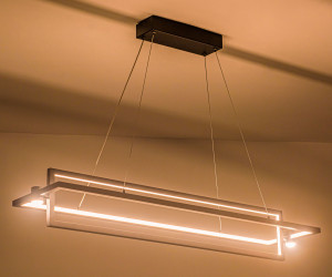 FL5737/2+2 BK черный 45W 3000K/4200K/6400K 900*220*1300 (без ПДУ)