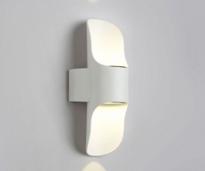 ST4533 WH белый LED 4200K 8W IP54 220*66*100