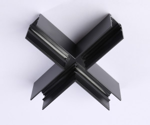 GL3376 BK черный коннектор X-образный для накладного шинопровода 170*170*53.7