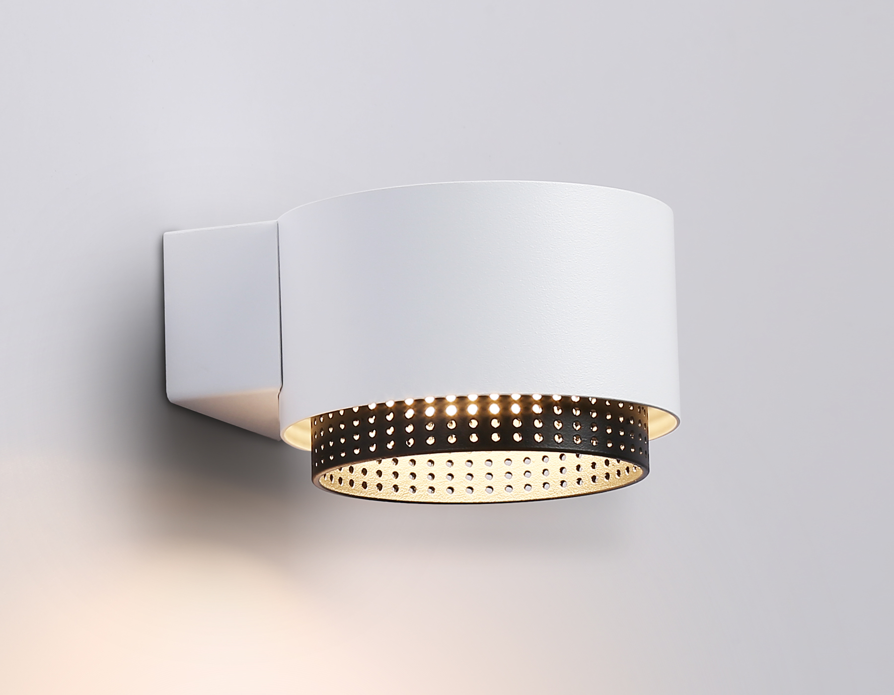 TN71296 WH/BK белый/черный GX53 max 12W 95*62*120