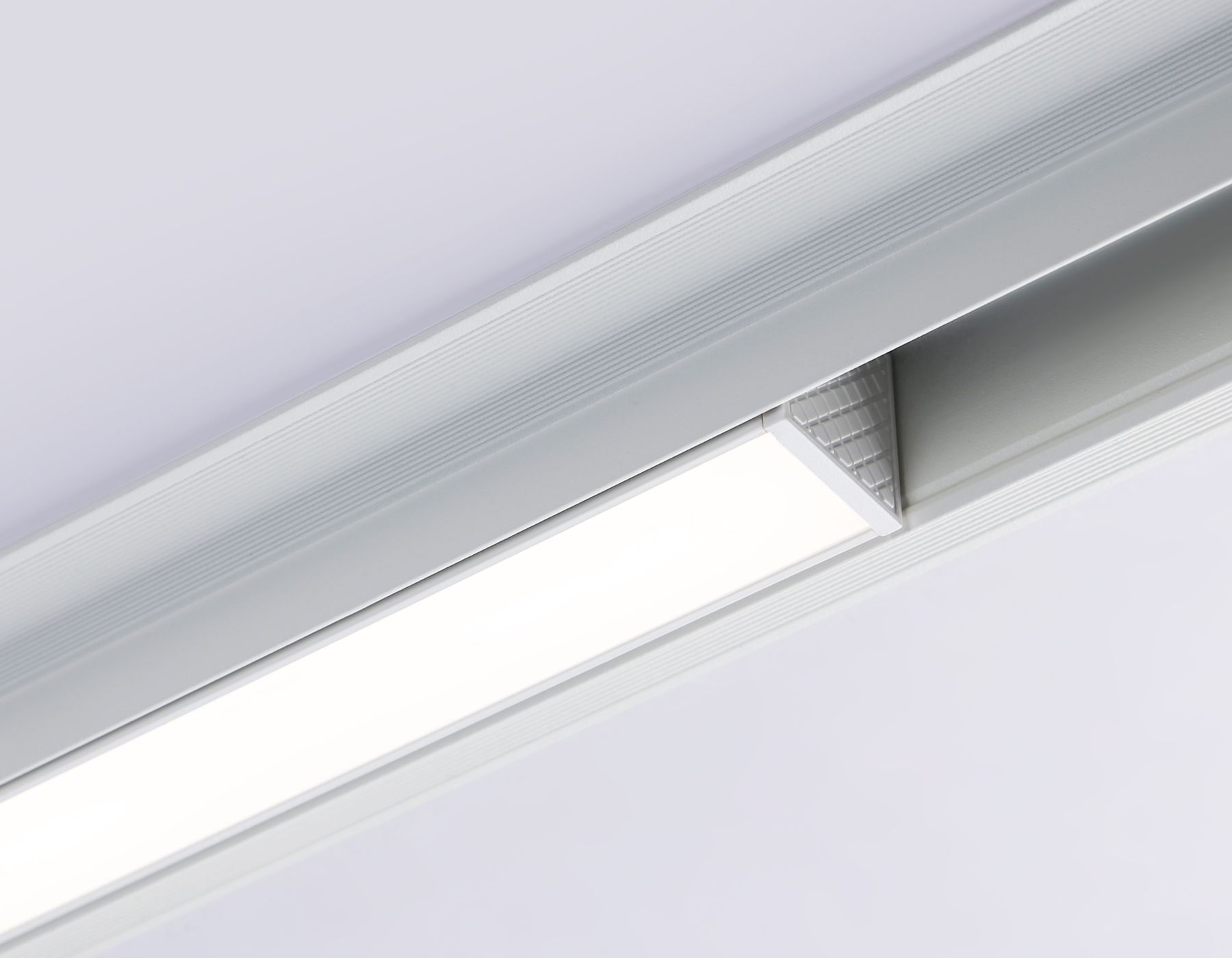 GL4012 WH белый IP20 36W 4200K 48V 900*22*45