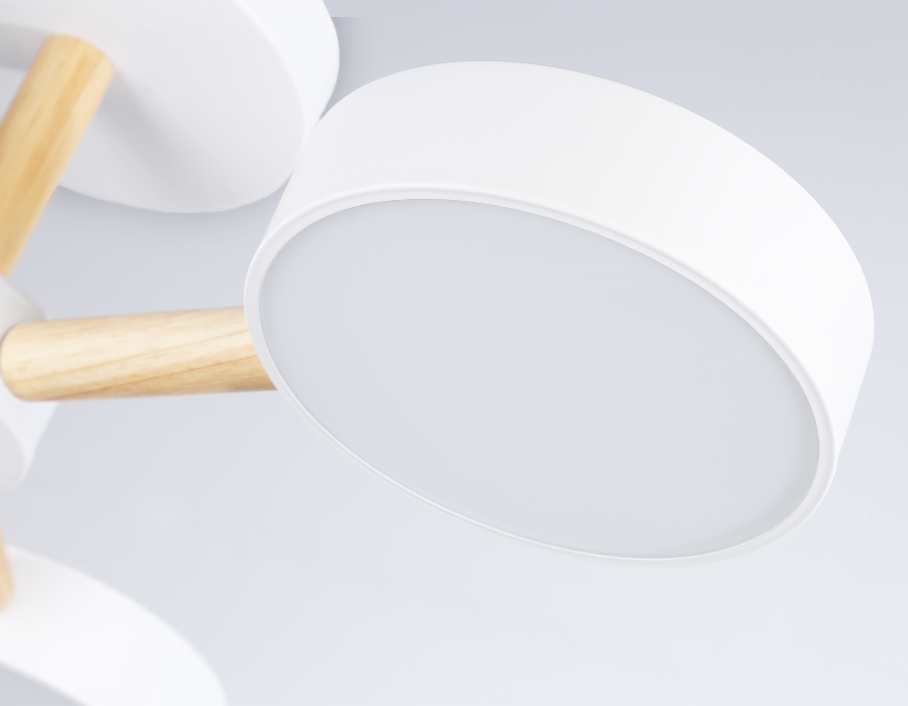 FL4821/3 WH белый 3000K-6400K 40W D580*160 (ПДУ ИК)