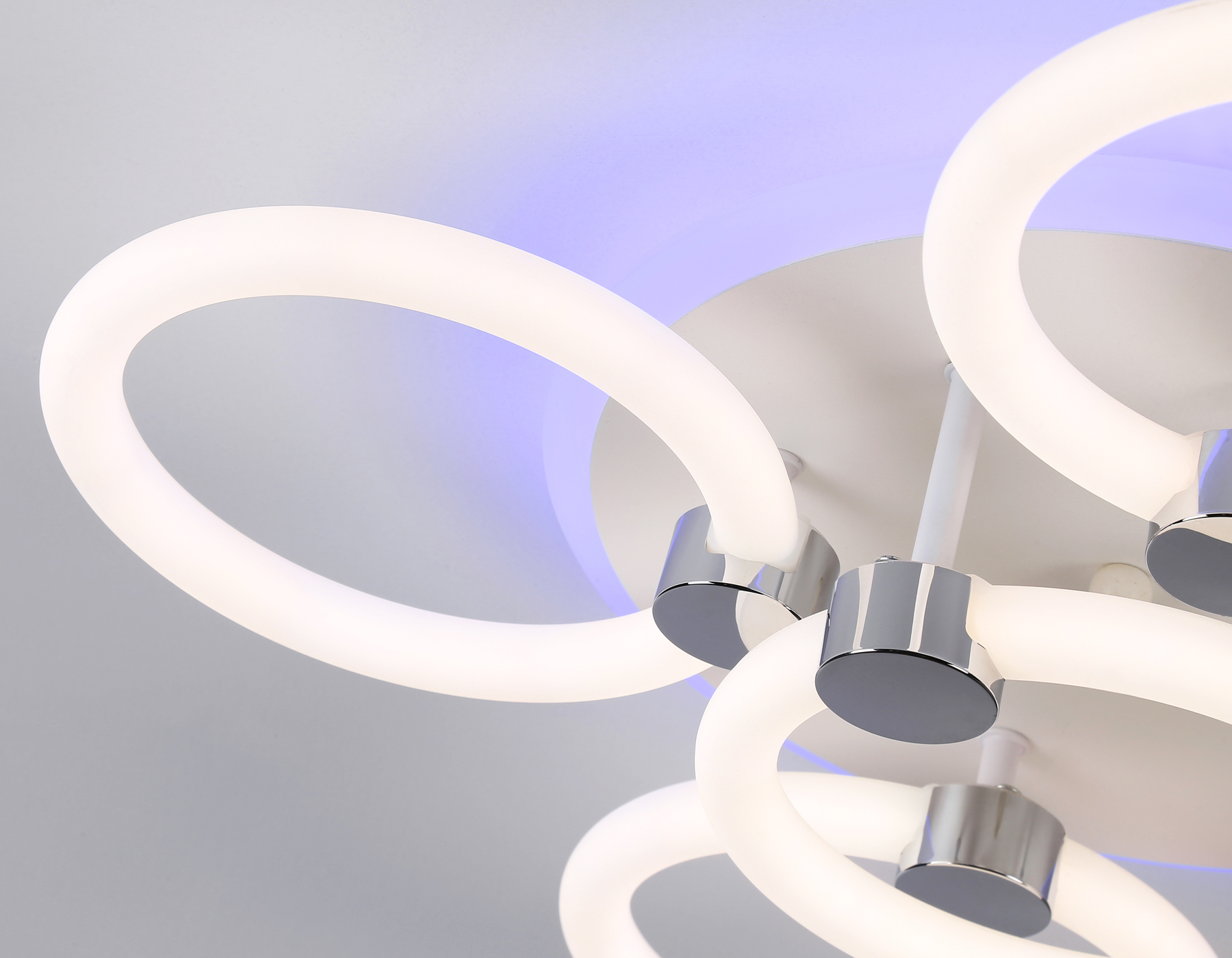 FA3841/4+1 WH белый 70W 3000K-6400K+RGB D538*115 (ПДУ РАДИО 2.4G)