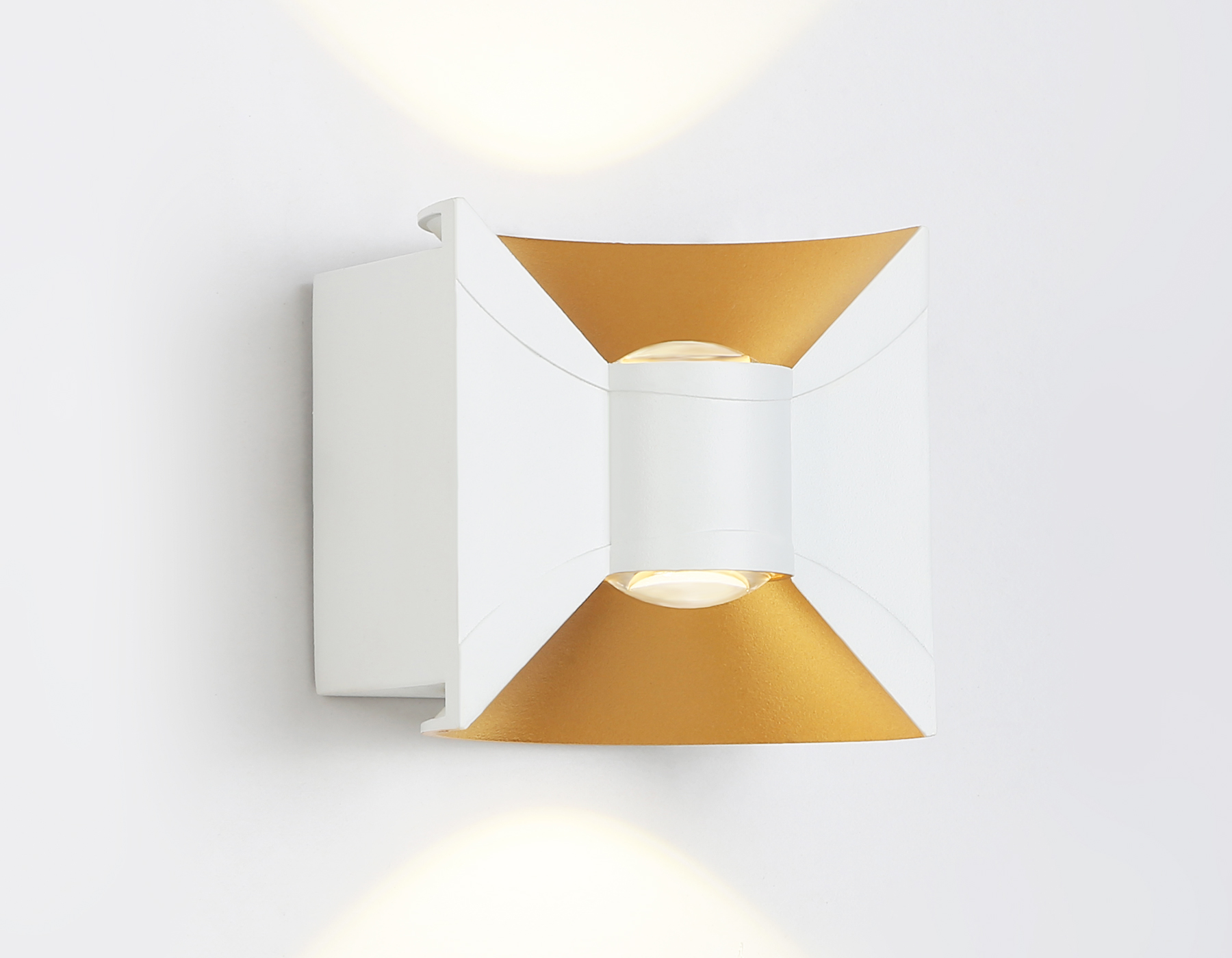 ST4471 WH/GD белый/золото LED 4200K 6W IP54 92*98*55