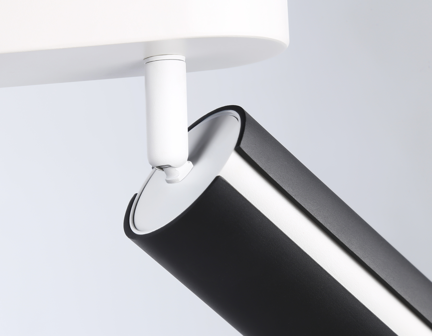 TN51605/3 BK/WH черный/белый GU10/3 380*60*195