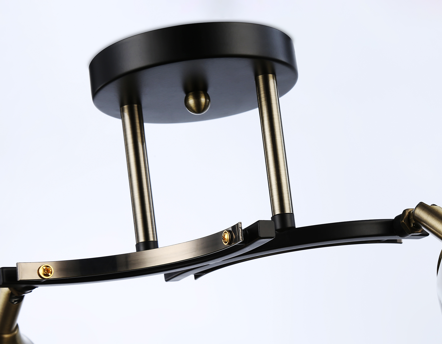 TR303037/2 SB/BK/SM бронза/черный/дымчатый E27/2 max 40W 580*200*270