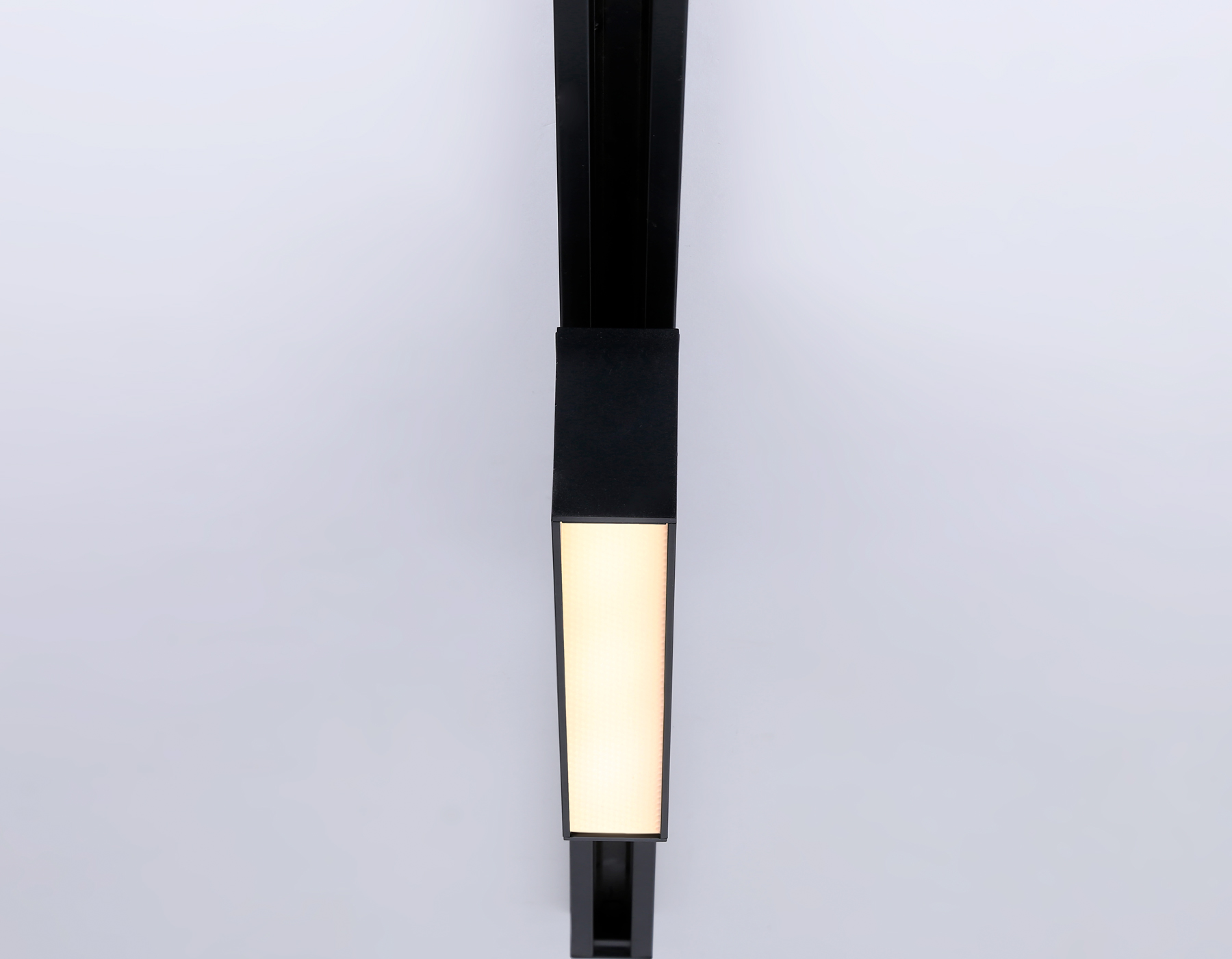 GL6765 BK черный LED 12W 3000K 300*22*48