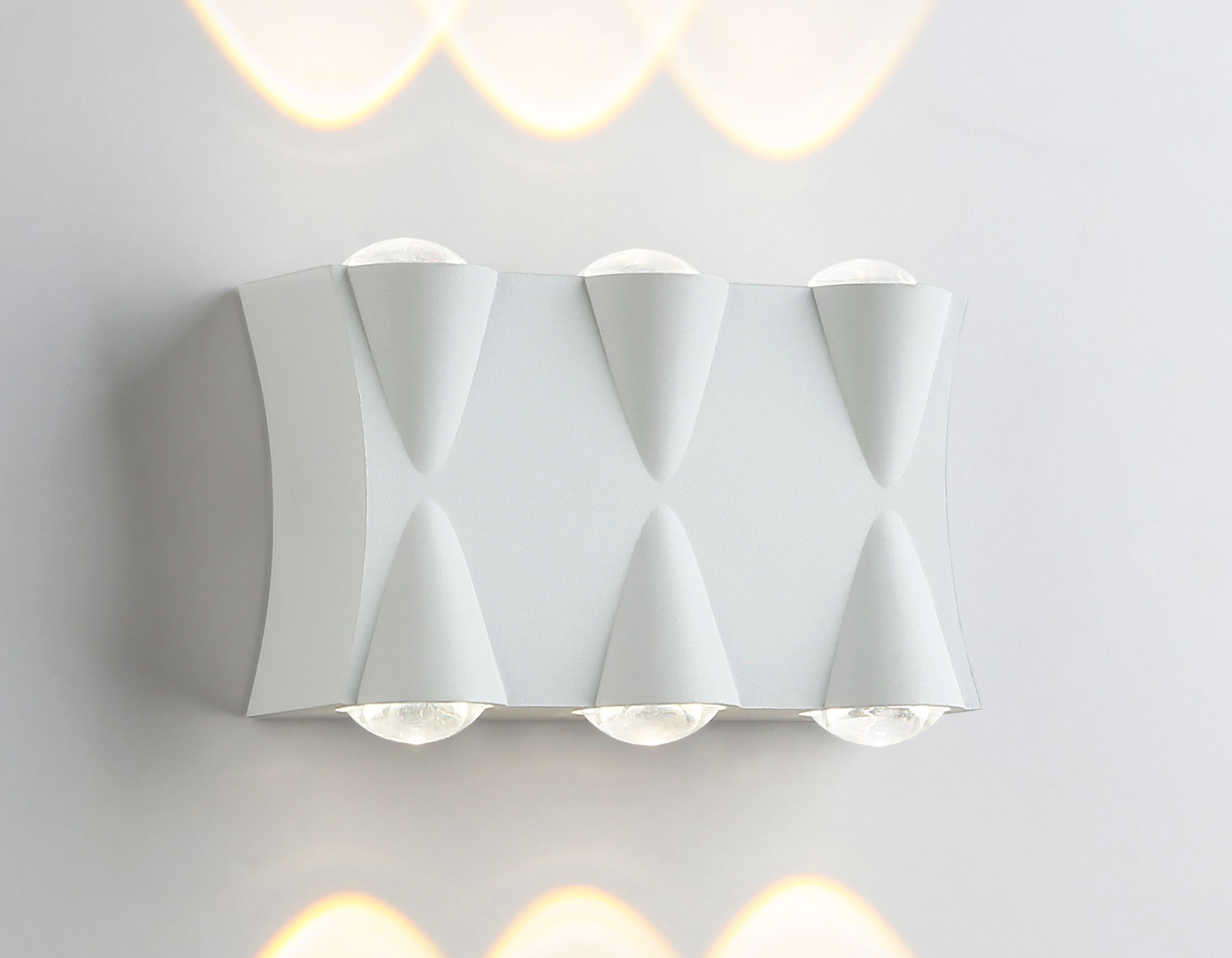 ST4485/6 WH белый LED 4200K 6W IP54 140*80*45