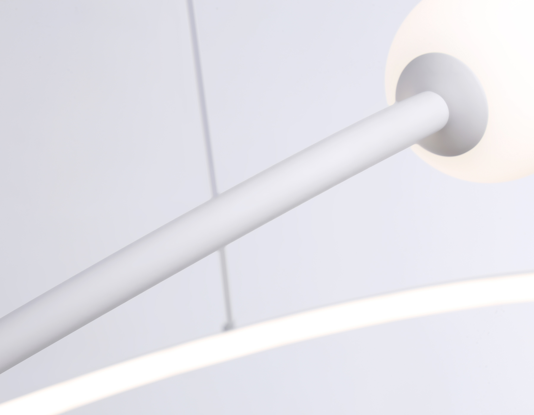 FL66291 WH белый 39W 3000K-6400K D500*1000 (ПДУ ИК)