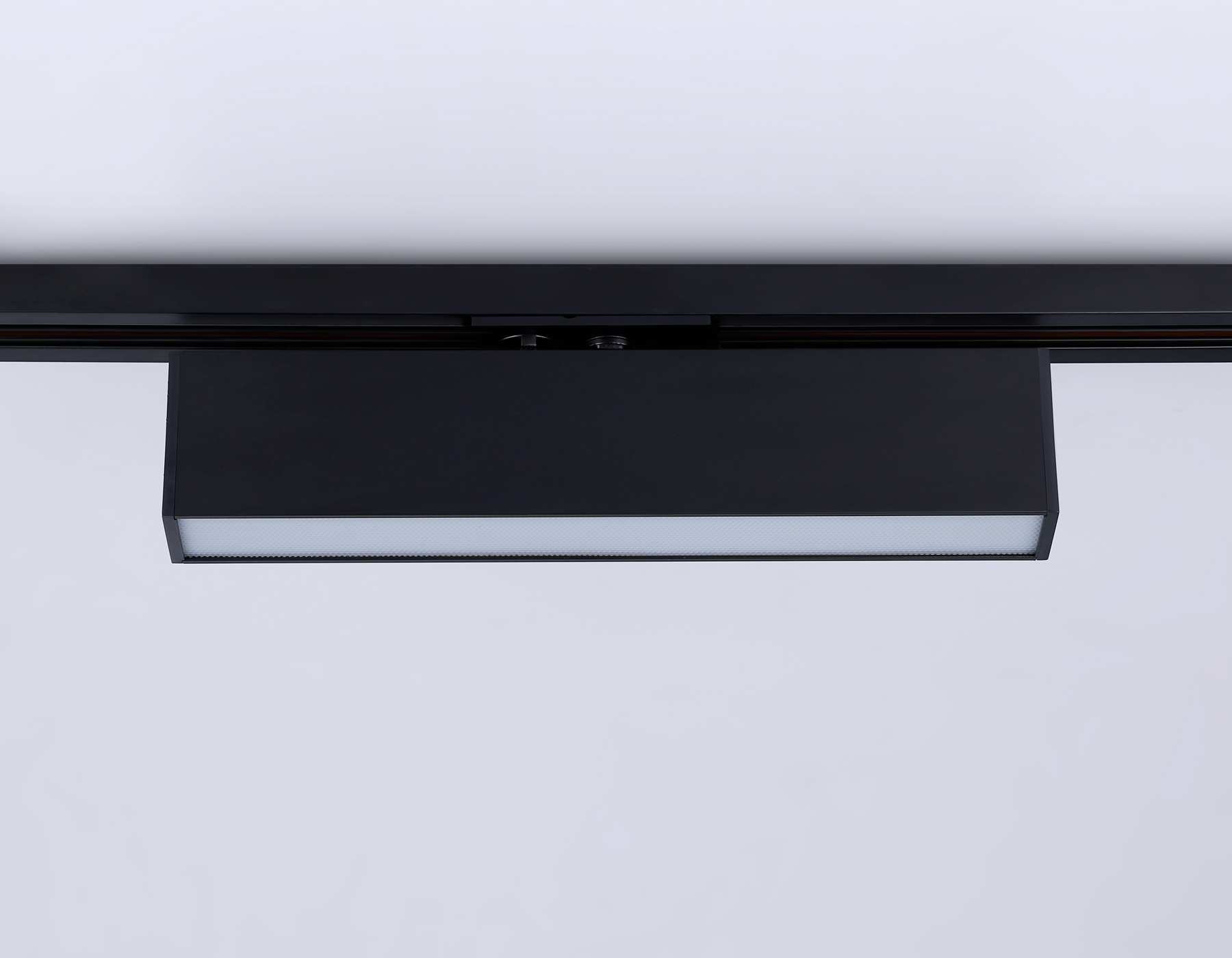 GL6767 BK черный LED 12W 4200K 300*22*48