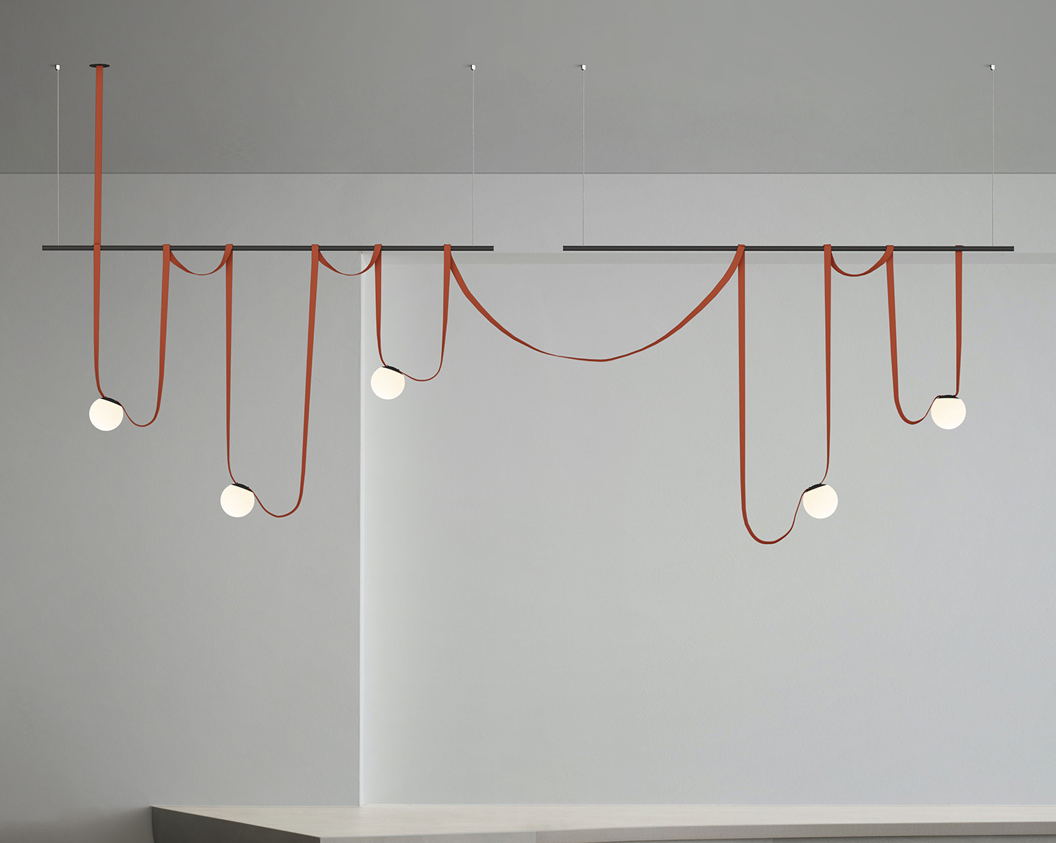 DK5550-BK Cветильник для трека-ремня Belty, серия Orb, со светодиодом, D150*H147мм, 48V DC, 10W, RA90, 120°, 4000K, IP20, белый, акрил