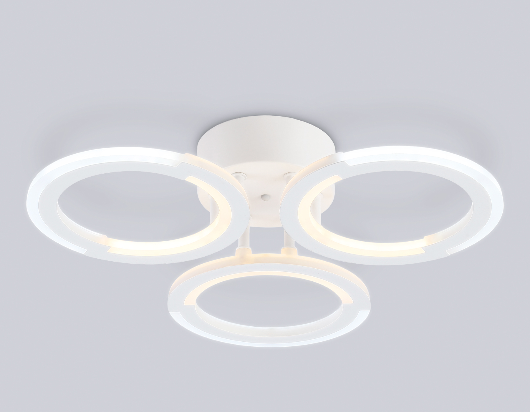 FA8942/3 WH белый 32W 3000-6000K D420*95 (ПДУ ИК)