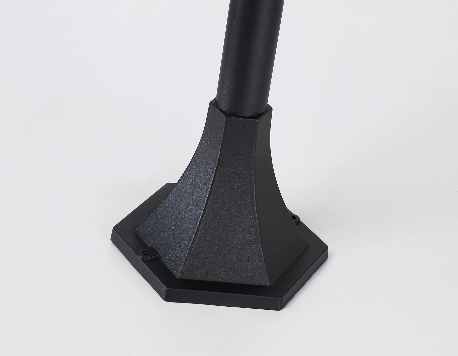 ST2037 BK/CL черный/прозрачный IP54 E27 max 40W D150*1100