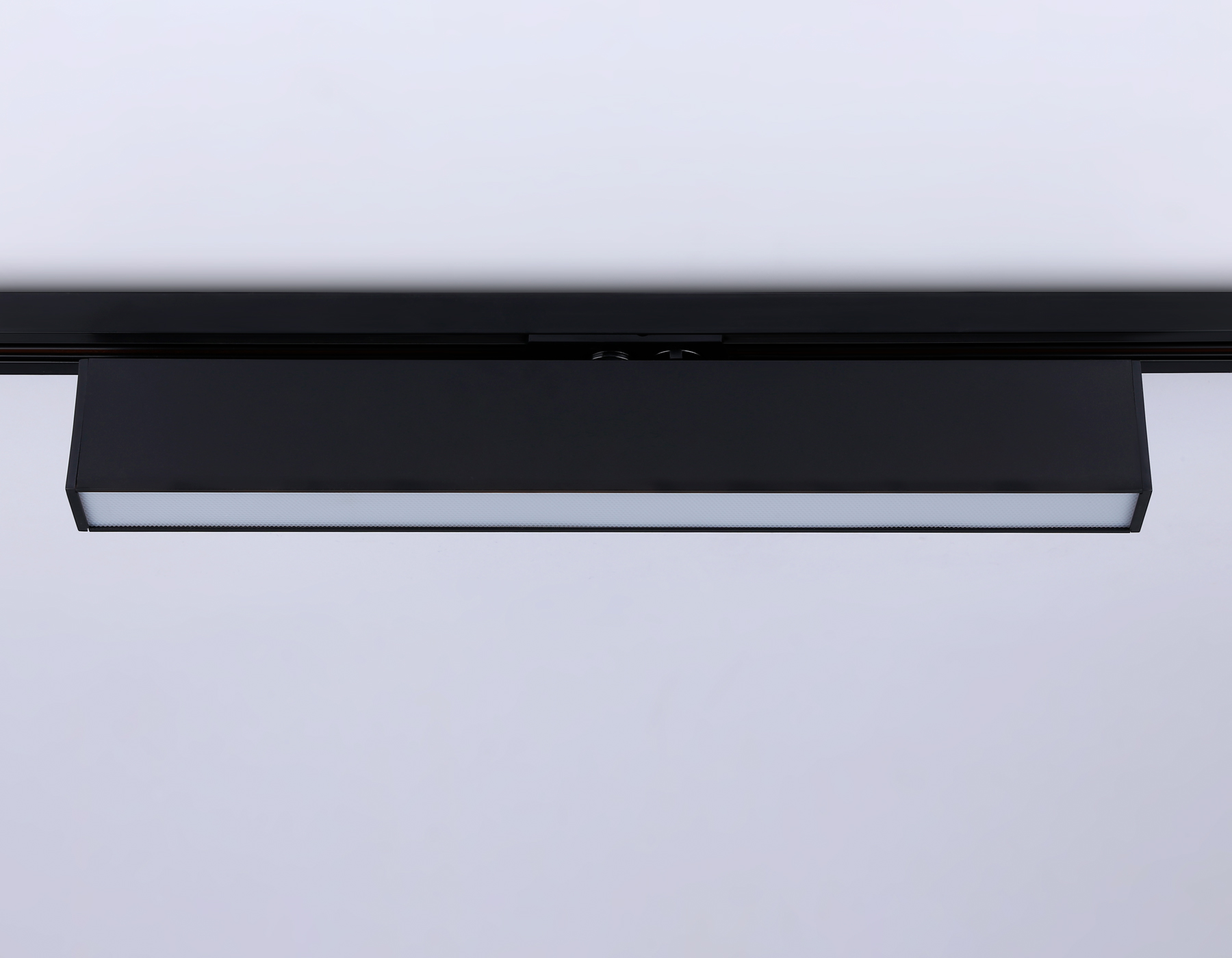 GL6775 BK черный LED 24W 3000K 600*22*48