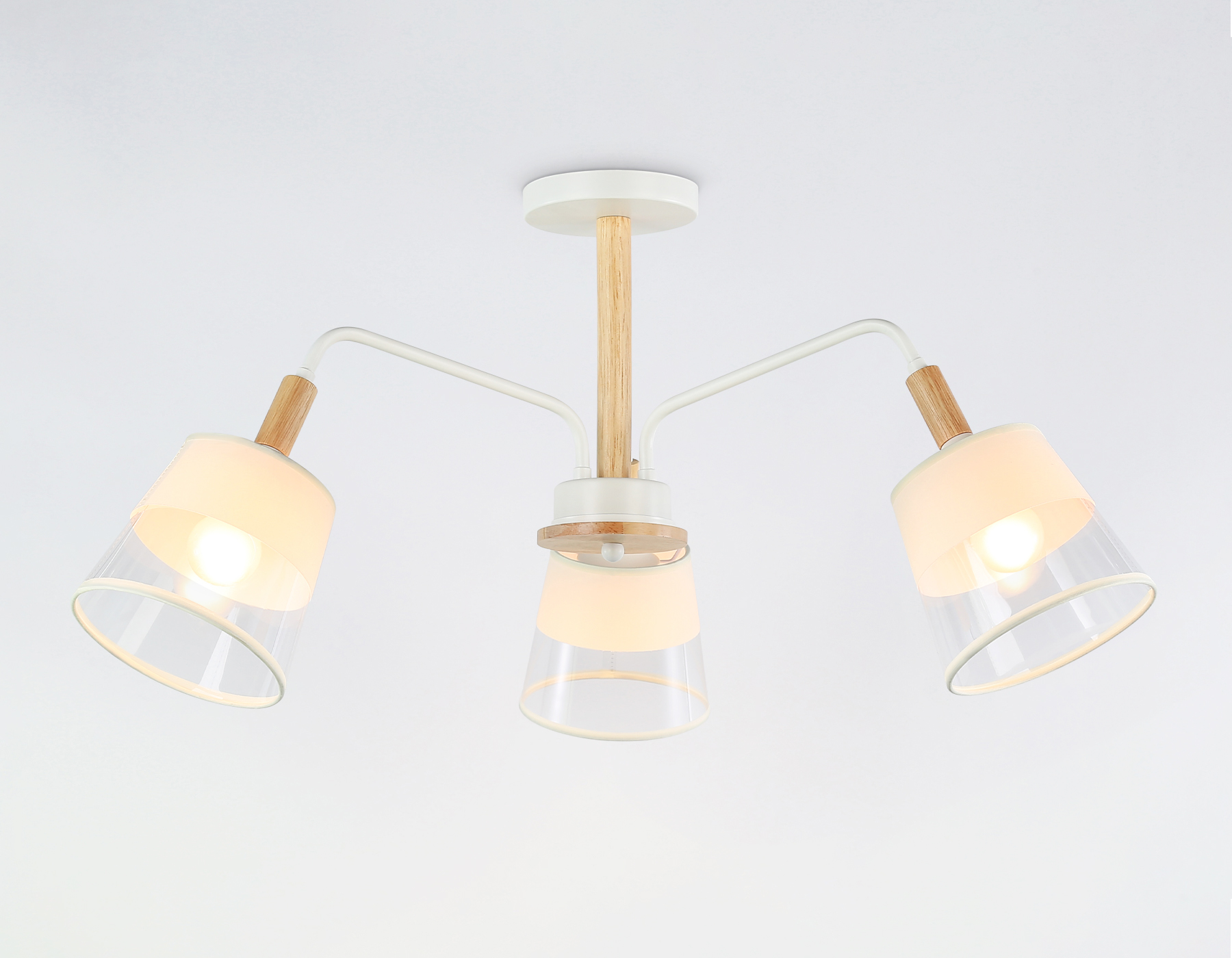 TR4737/3 WH/LW белый/светлое дерево E27/3 max 40W D760*350