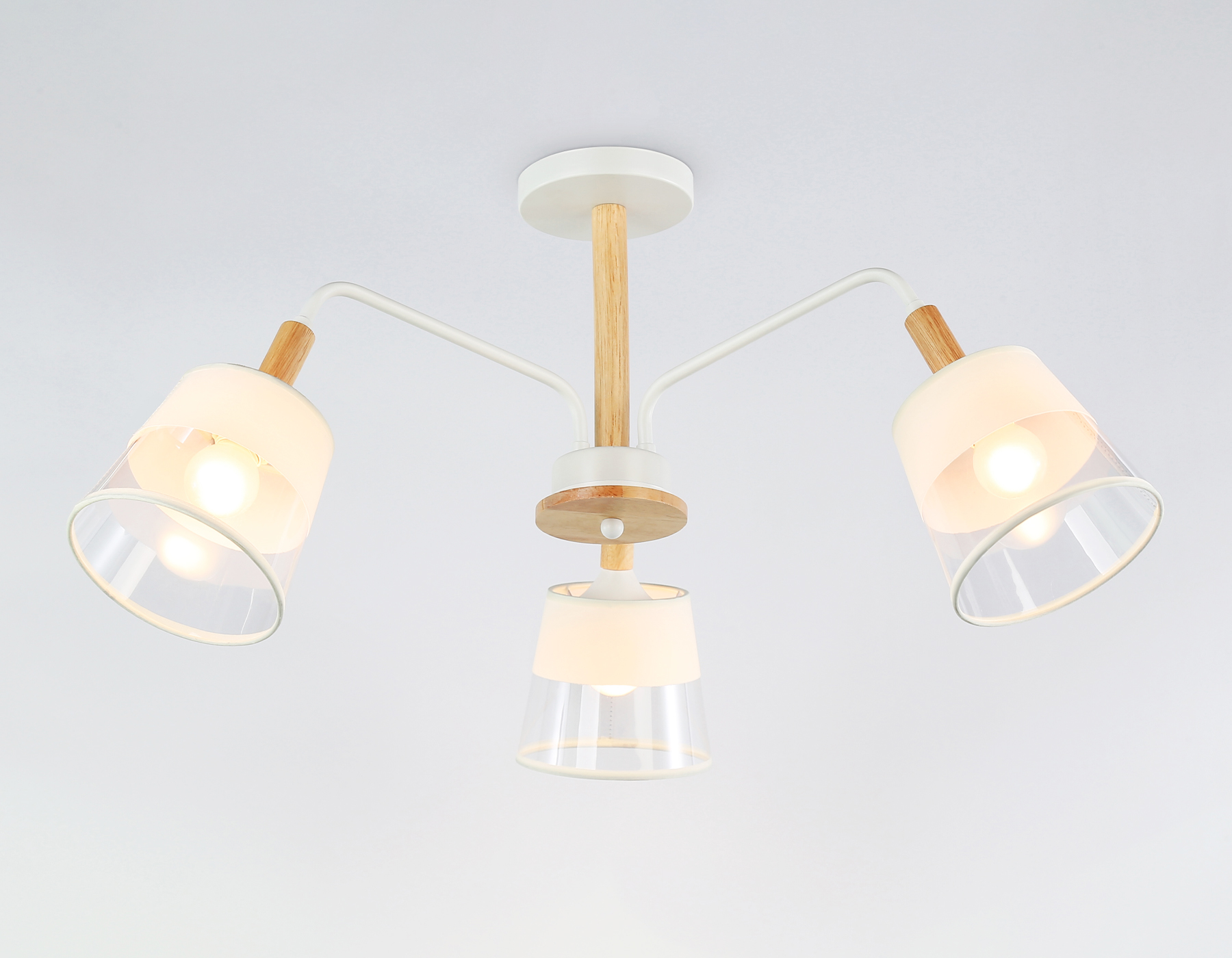 TR4737/3 WH/LW белый/светлое дерево E27/3 max 40W D760*350