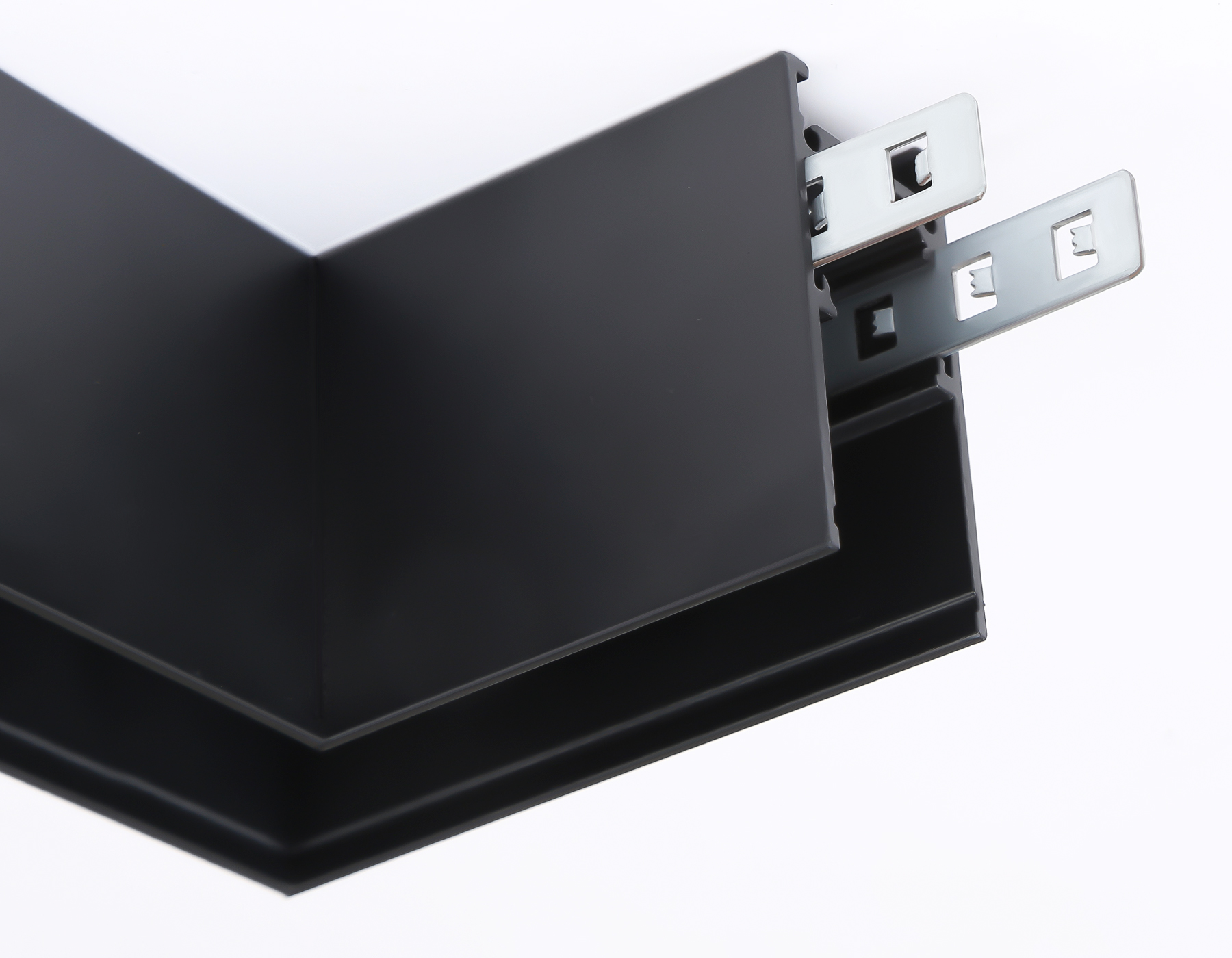 GL3372 BK черный коннектор угловой для накладного шинопровода 85*85*H53.7