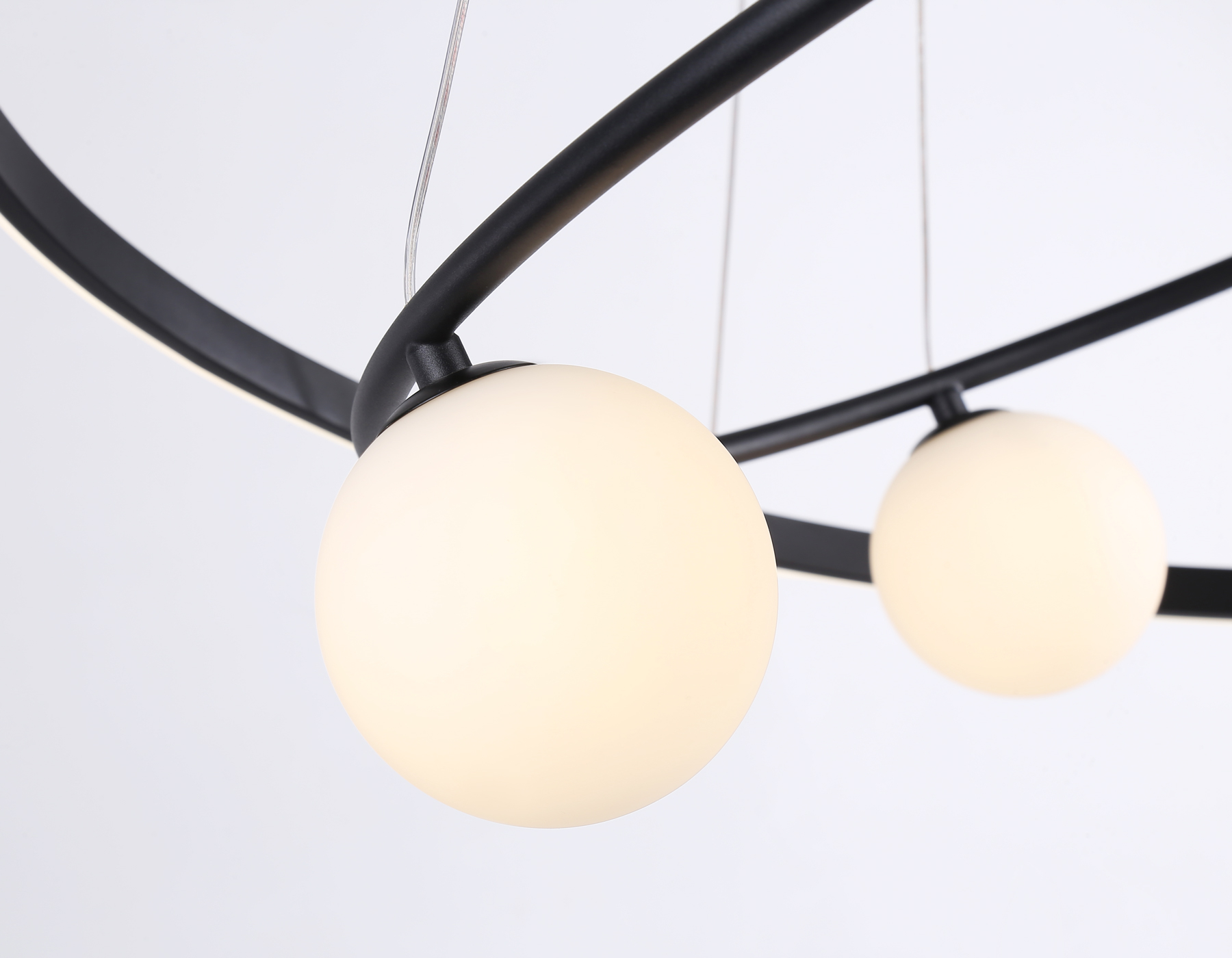 FL66327/1+4 BK черный 92W 3000K-6400K+G9/4 D800/600*1200 (ПДУ ИК)