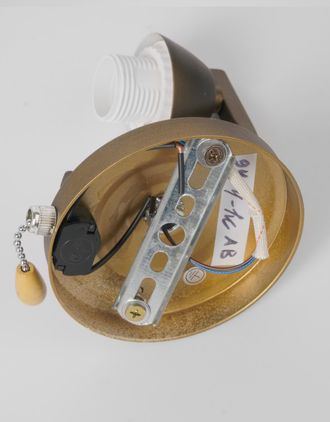 Настенный светильник P9484-1W AB 000022896