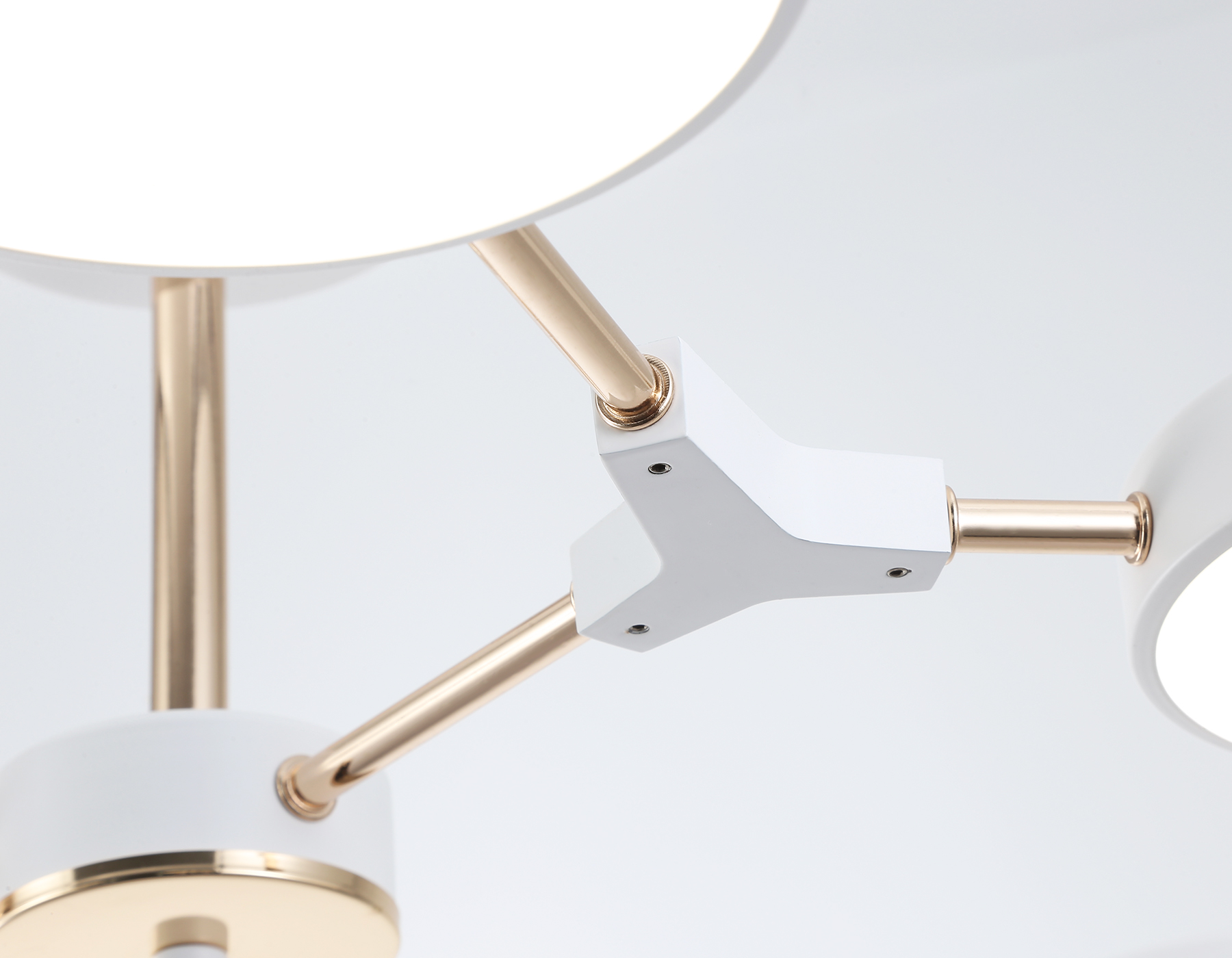 FL516333/6 WH/FGD белый/золото 108W 3000-6000K D780*210 (без ПДУ)