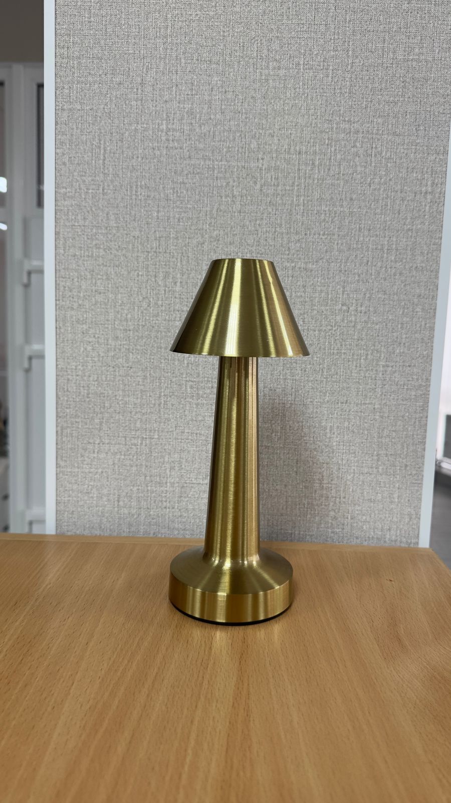 Настольная лампа TL1053-1 GD 000080552