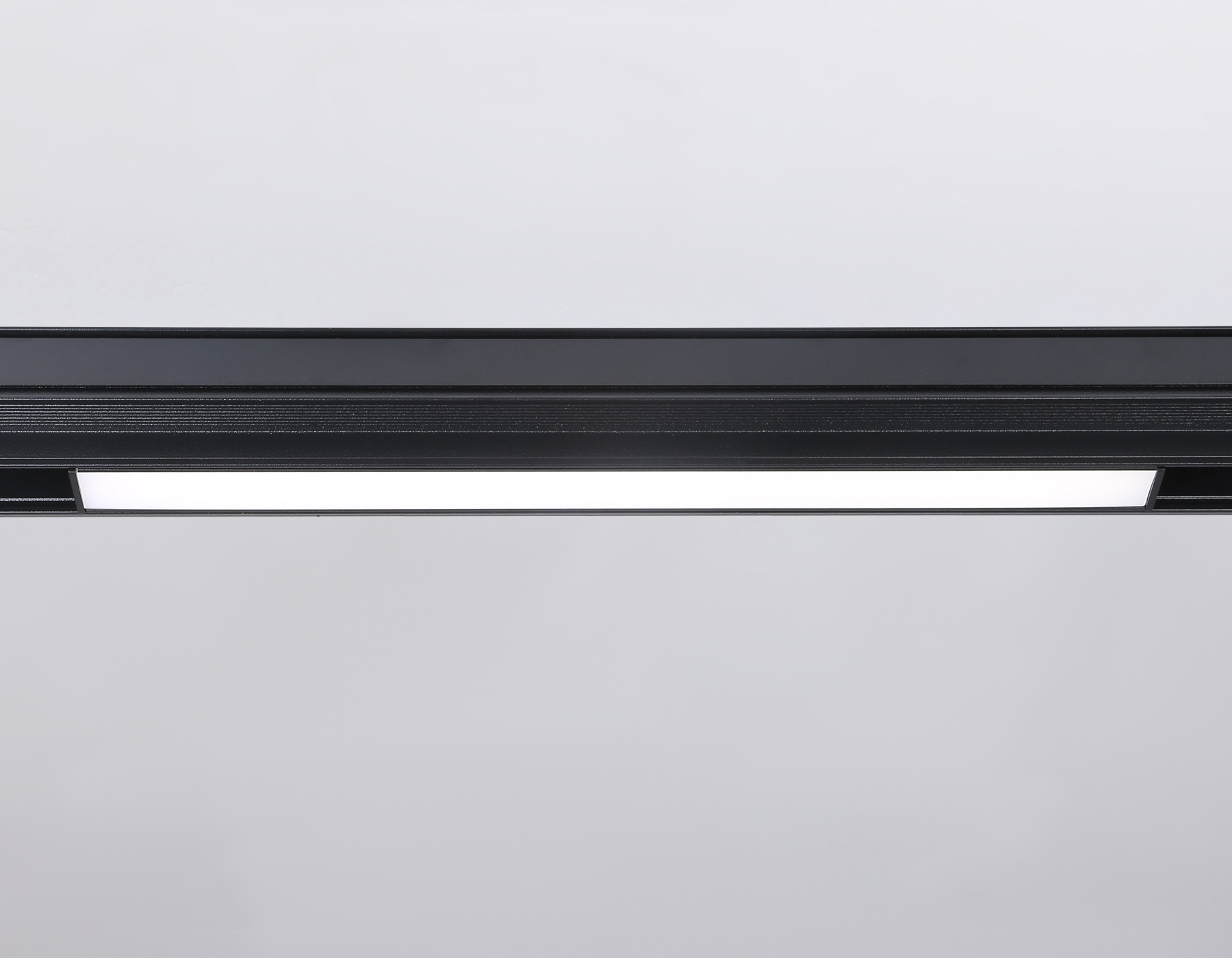 GL4004 BK черный IP20 12W 4200K 48V 300*22*45