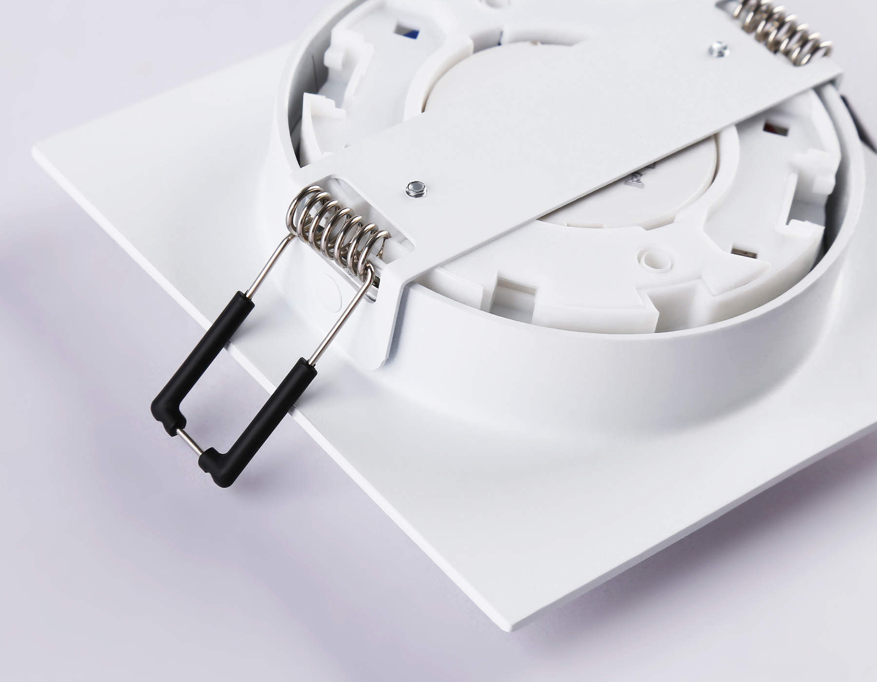 TN5221 WH белый GX53 110*110*50