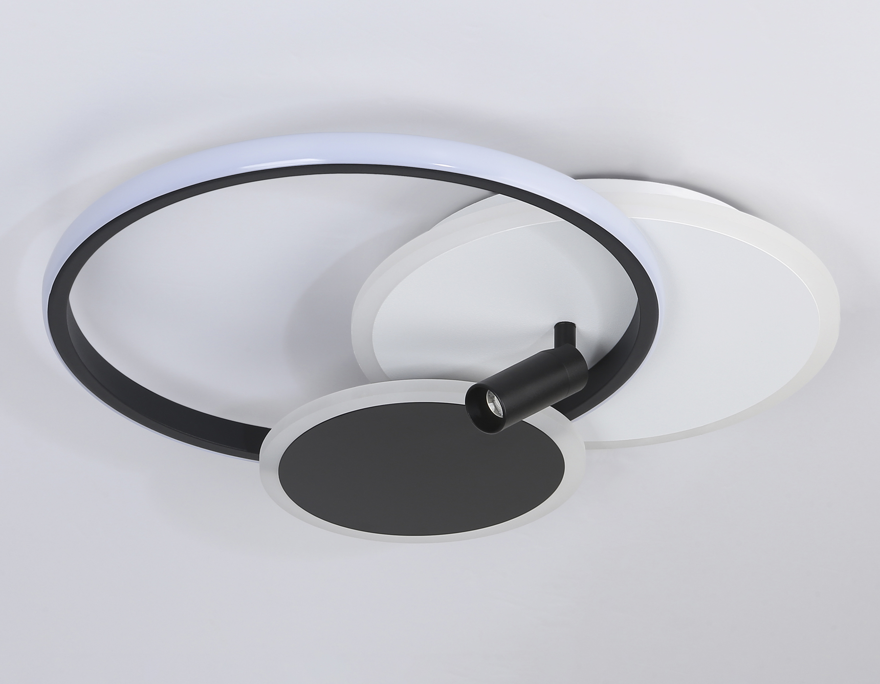 FL5118/3+1 WH/BK белый/черный 64W 3000K/4200K/6400K+4200K 480*425*110 (ПДУ ИК)