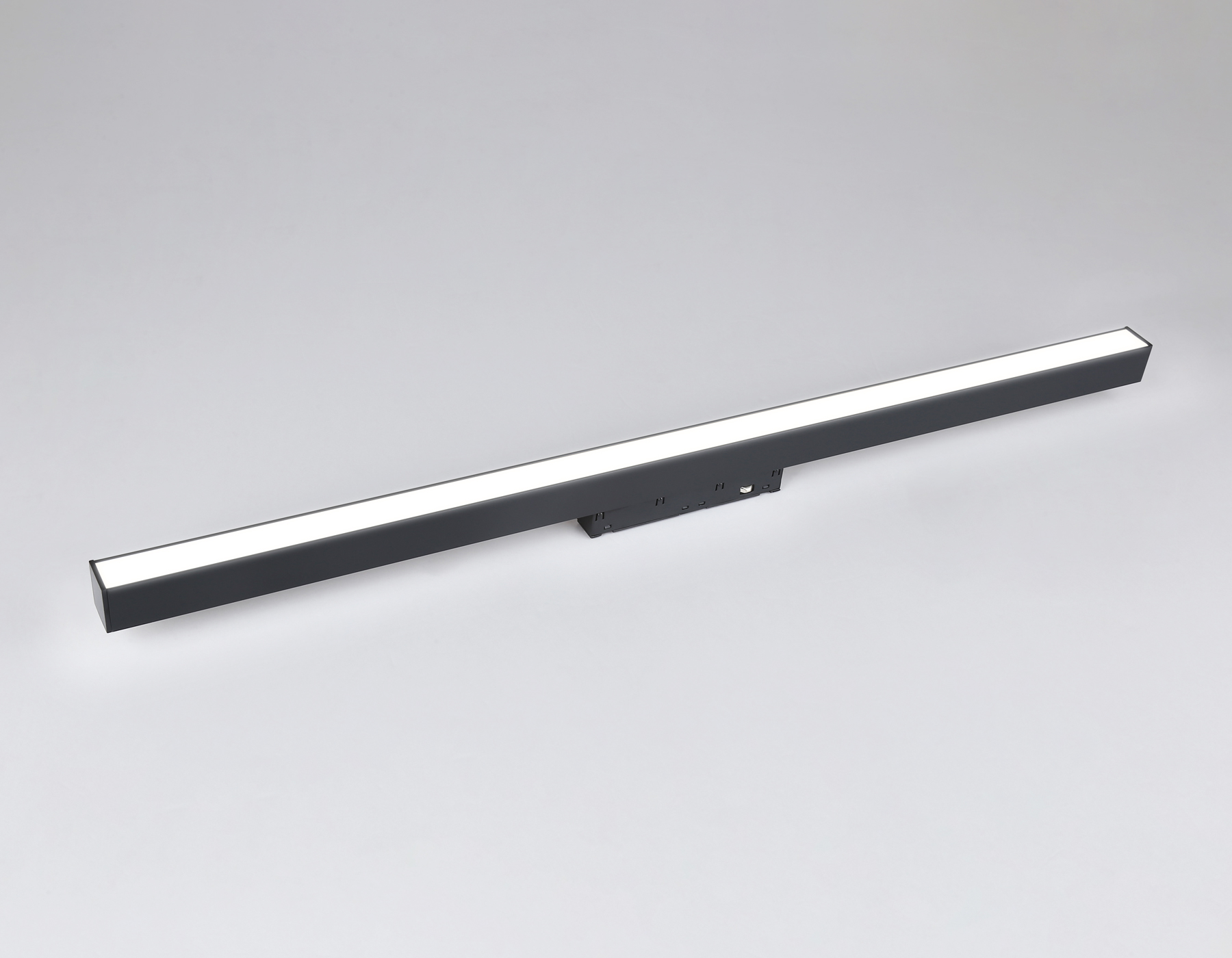 GL4011 BK черный IP20 24W 4200K 48V 605*22*45