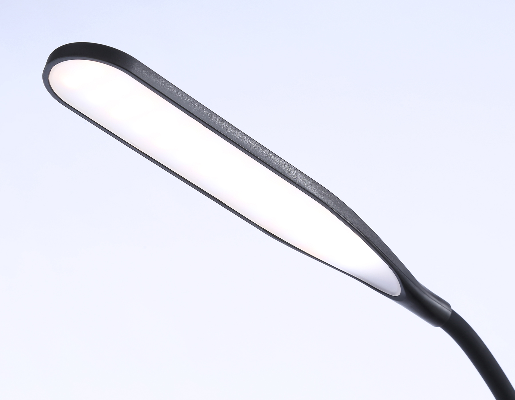 TR97706 BK черный LED 12W 3000K-6400K 250*190*1770 (ПДУ РАДИО 2.4G)