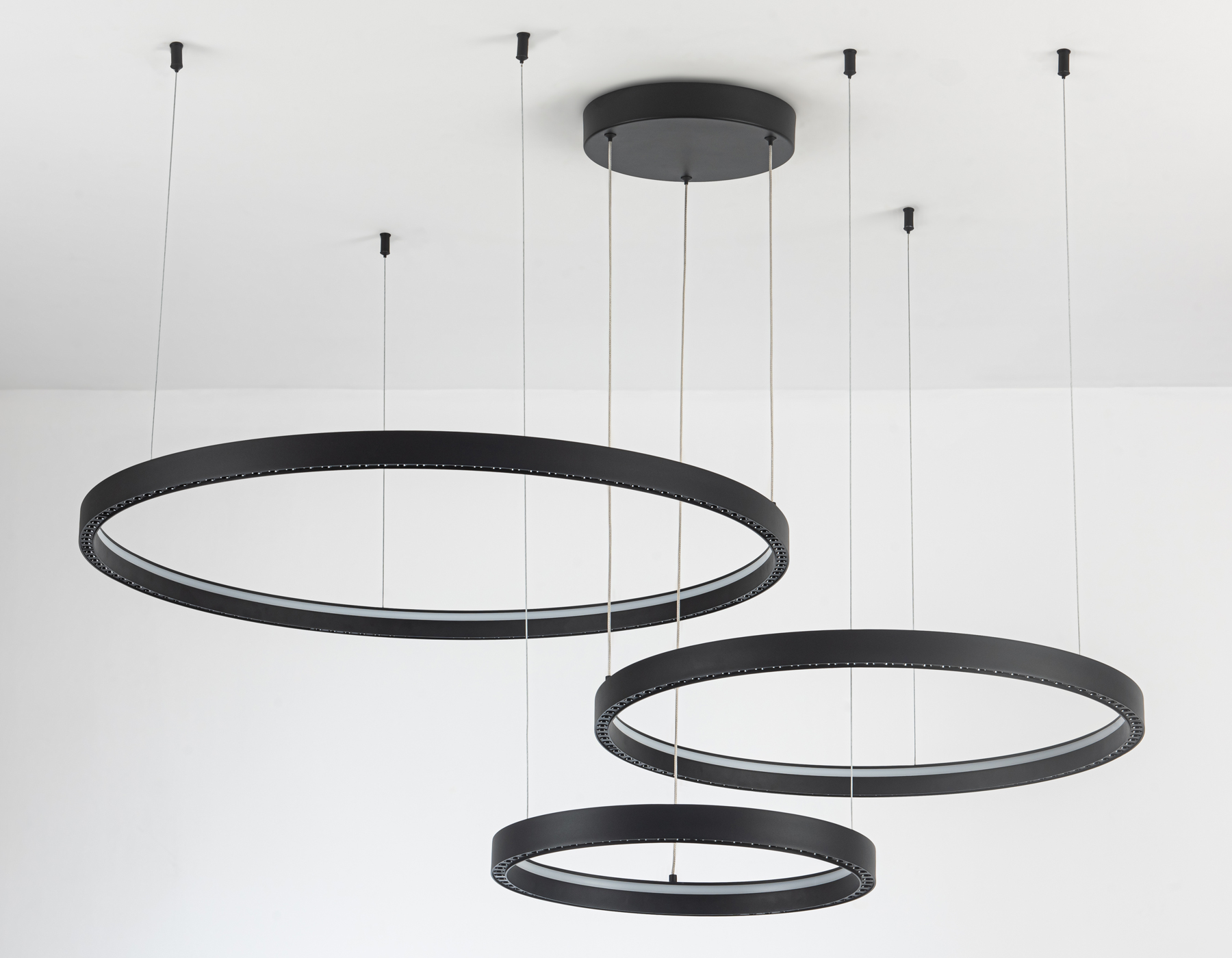 FL5882/3 BK черный 90W 3000K/4200K/6400K D800/600/400*1070 (без ПДУ)