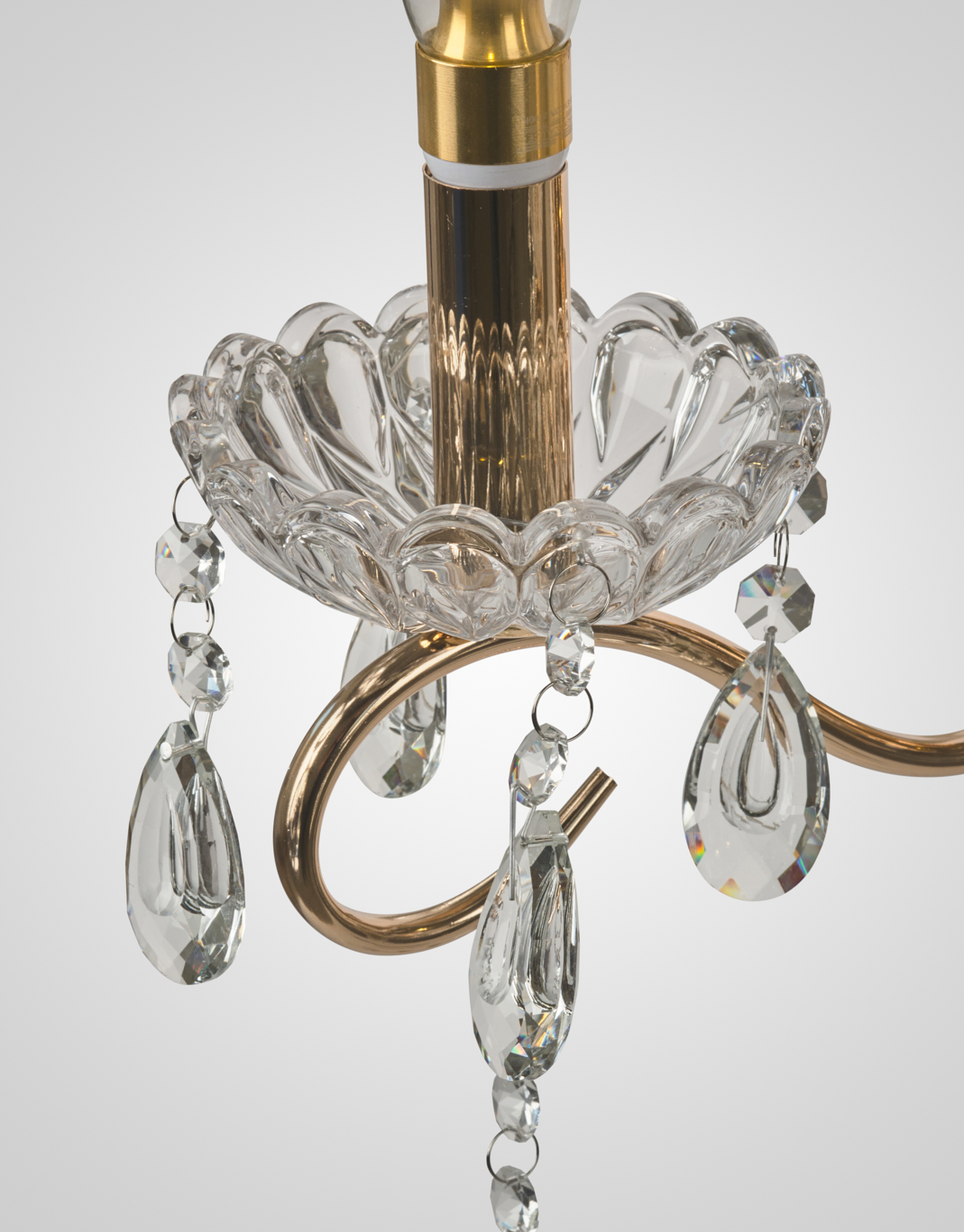 Настенный светильник P6781-1W GD 000029176