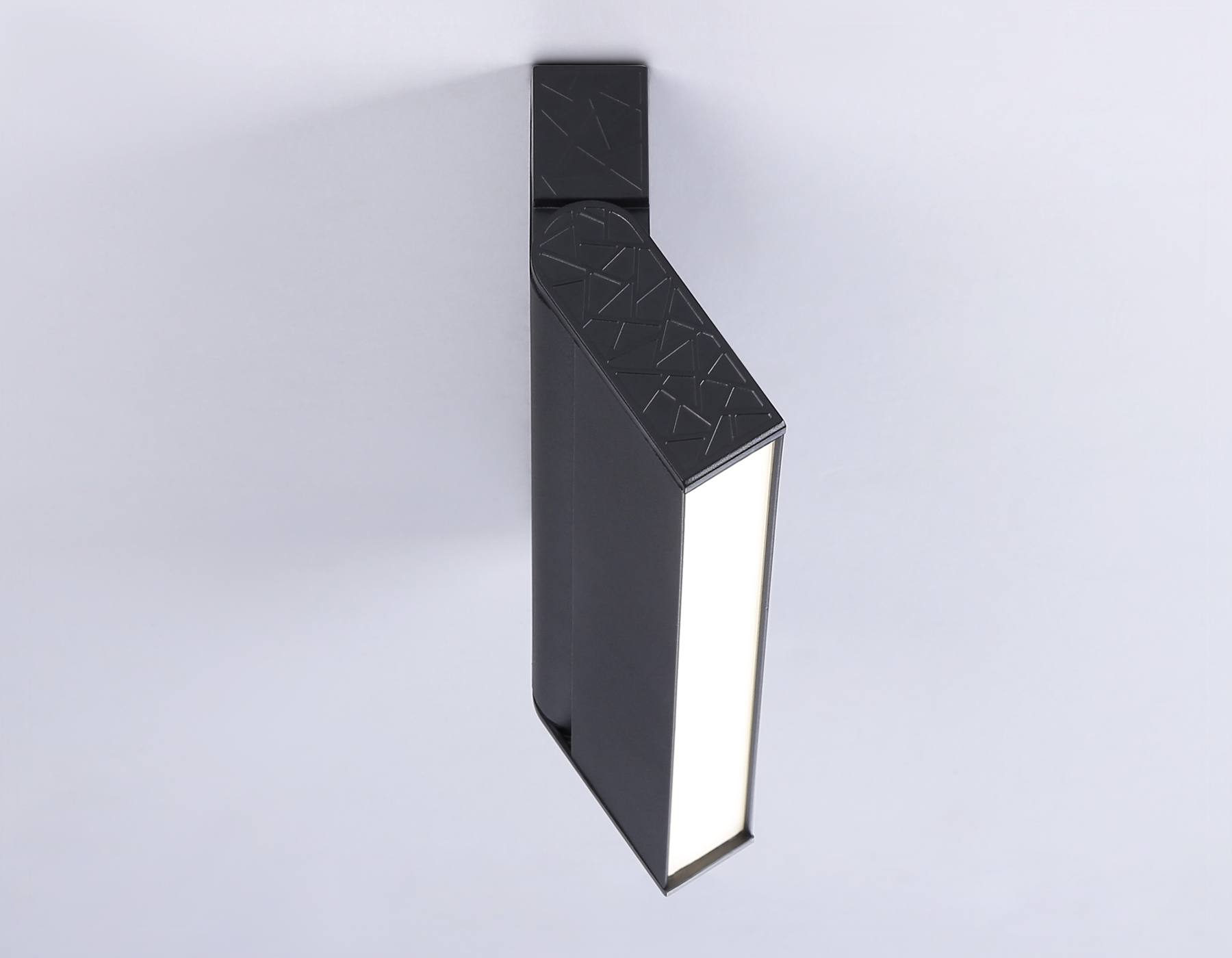 TA1821 BK черный LED 12W 4200K 230*22*87