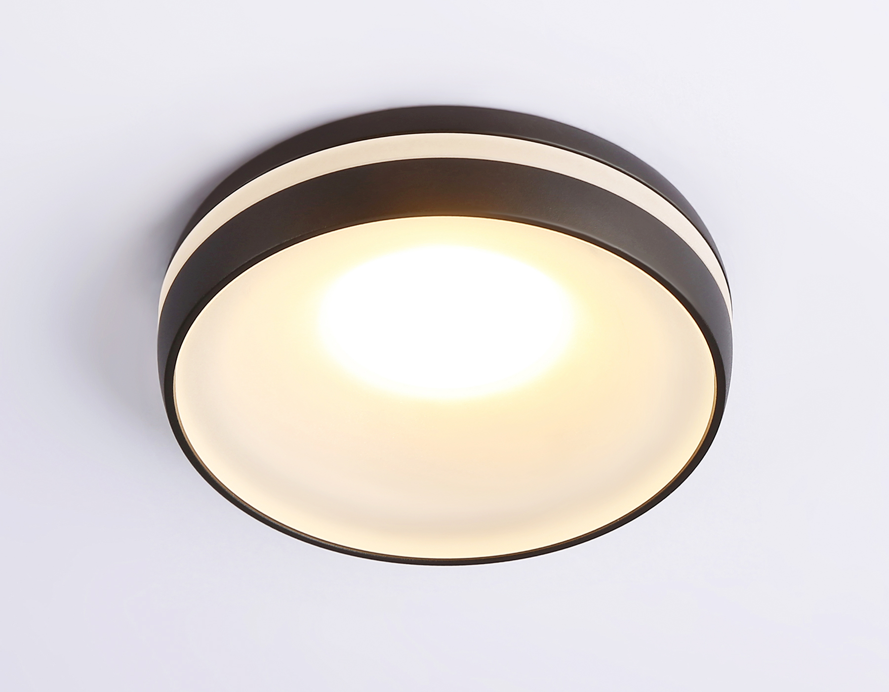 TN3322 SBK/FR черный песок/белый матовый GU5.3 D95*45