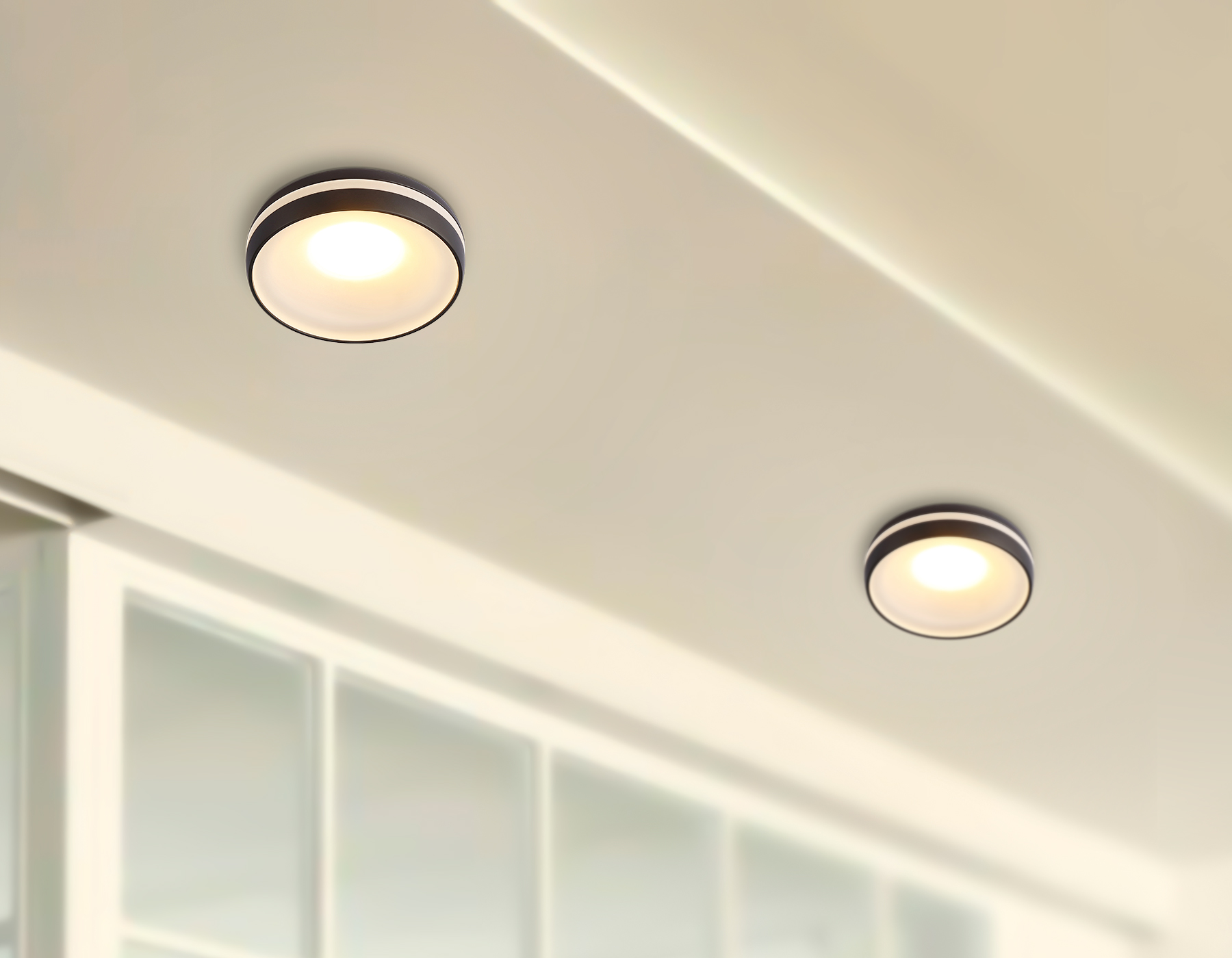 TN3322 SBK/FR черный песок/белый матовый GU5.3 D95*45