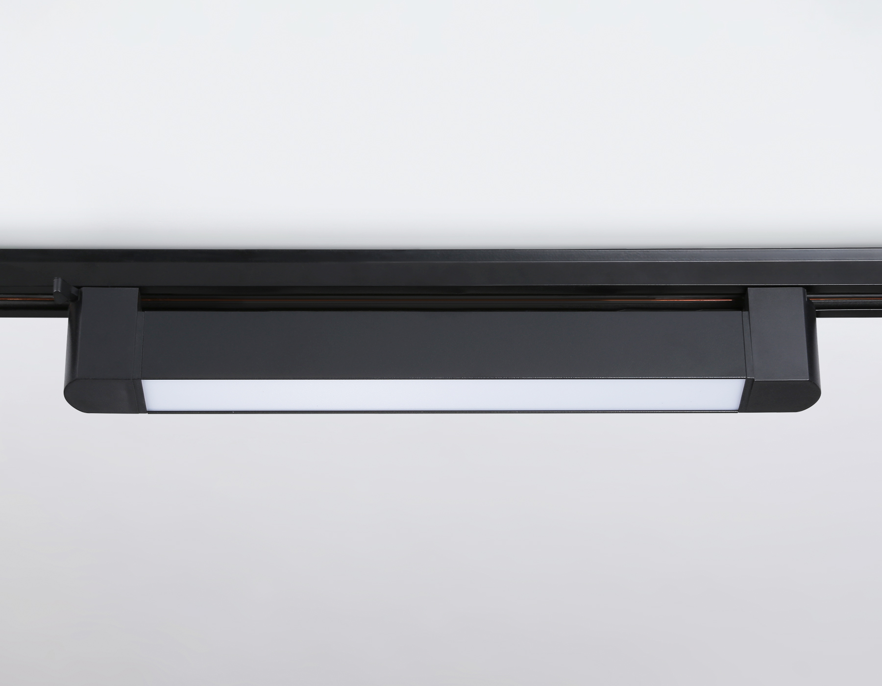 GL6733 BK черный IP20 20W 4200K 323*35*57