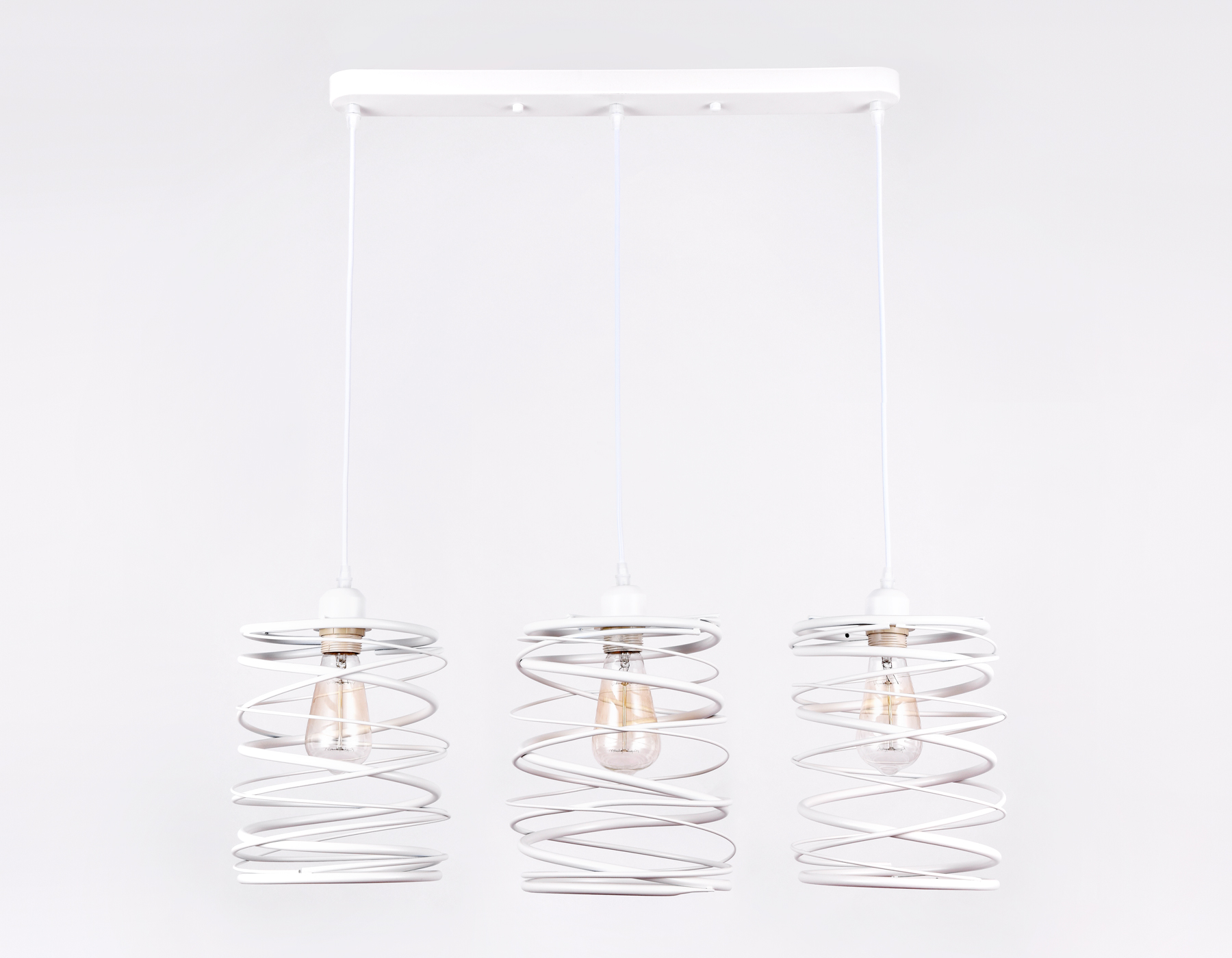 TR8402/3 WH белый E27/3 max 60W 740*210*730