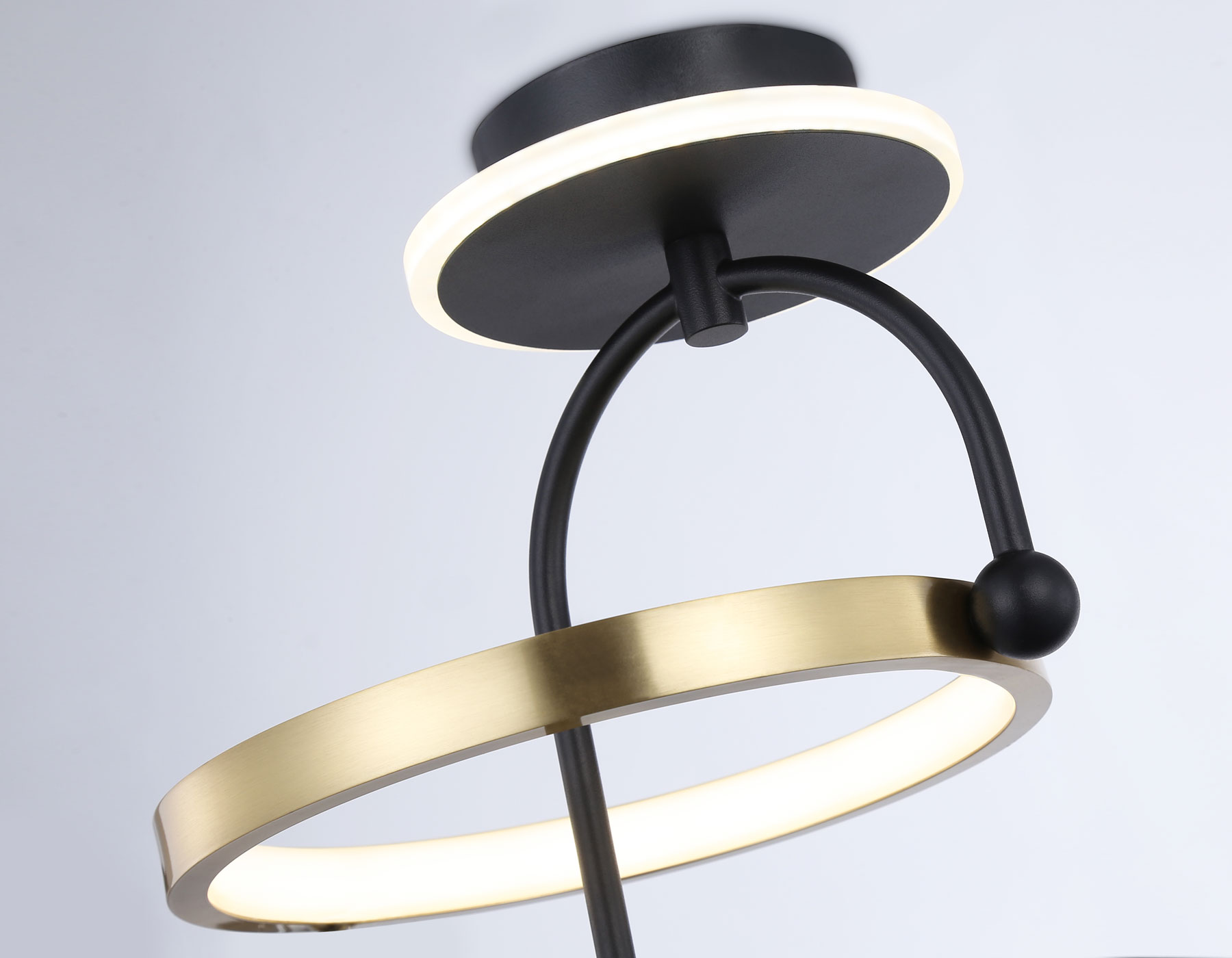 FL66424 BK/GD черный/золото 3000K/4200K/6400K 15W 240*220*347.7 (Без ПДУ)