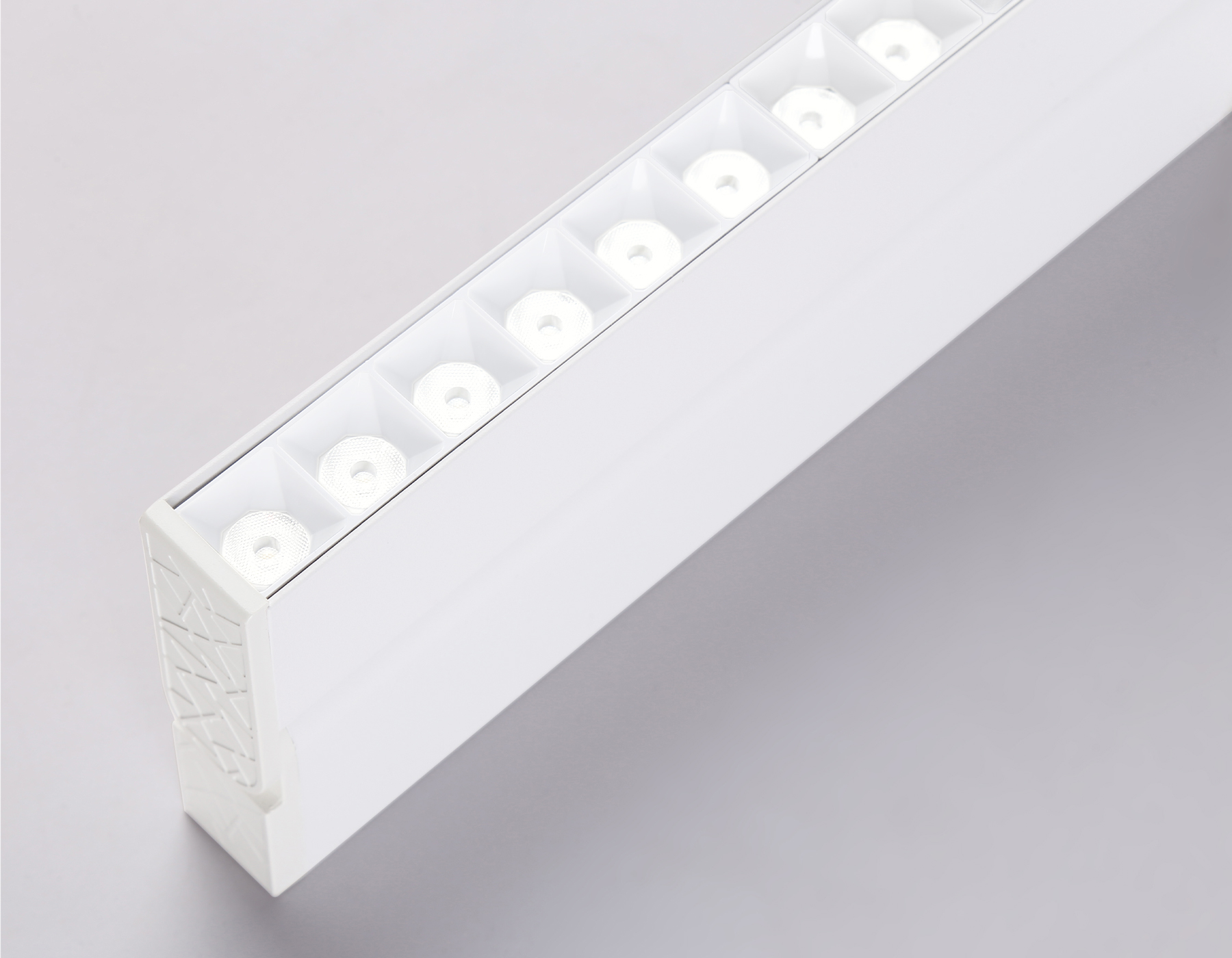 TA1825 WH белый LED 12W 4200K 230*22*87