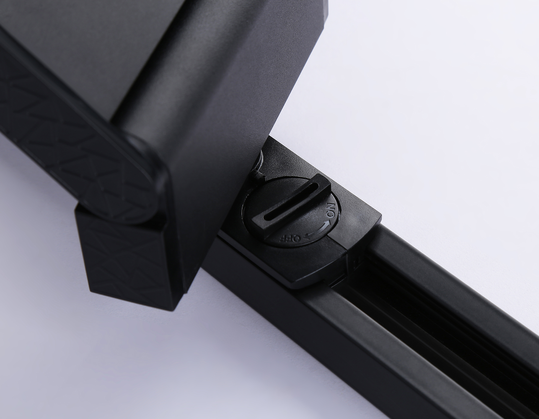 GL6814 BK черный LED 6W 4200K 24° 115*22*87