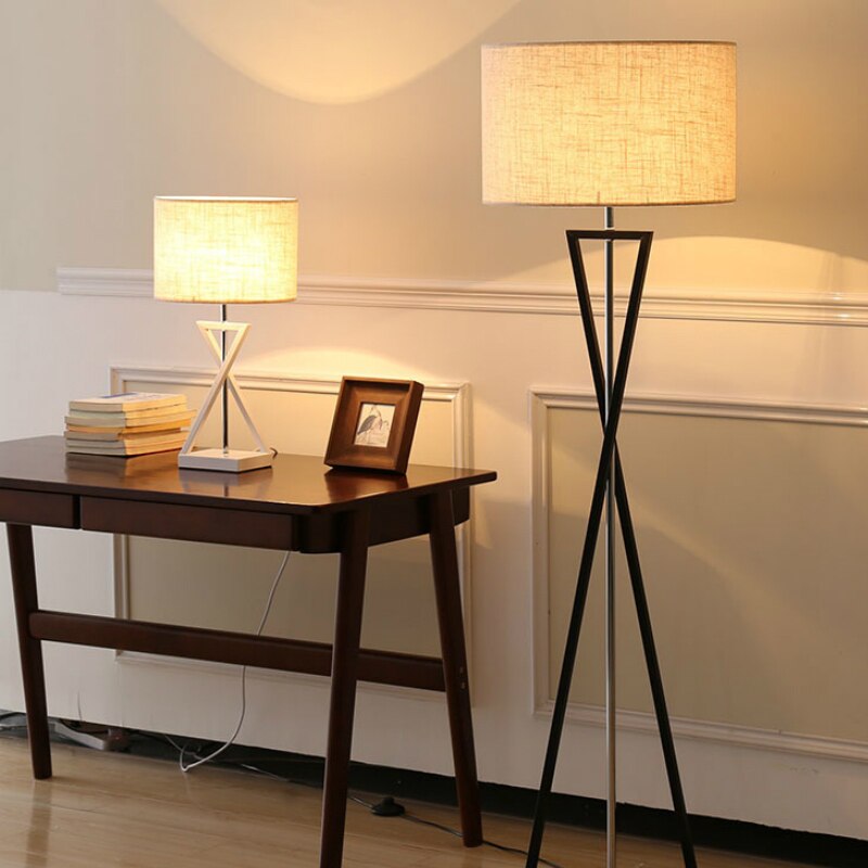 Настольная лампа TL9900-1 WT 000059598