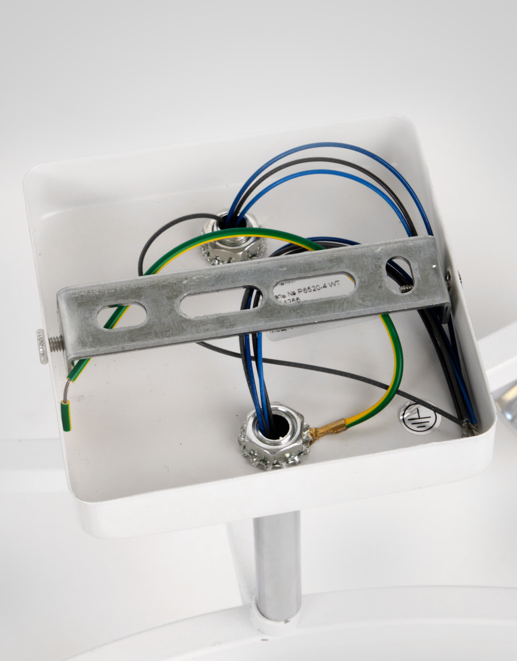 Потолочный светильник P6520-2 WT 000024264