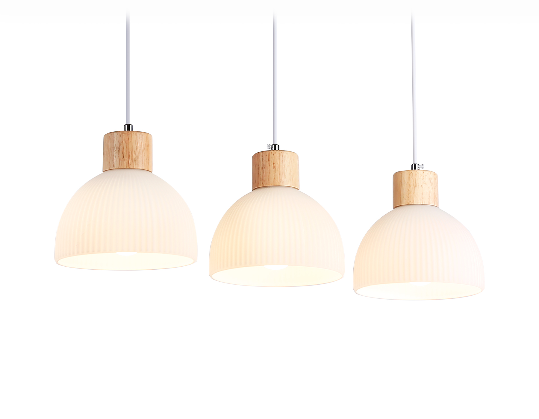 TR83135/3 LW/FR светлое дерево/белый матовый E27/3 max 40W 640*180*1040