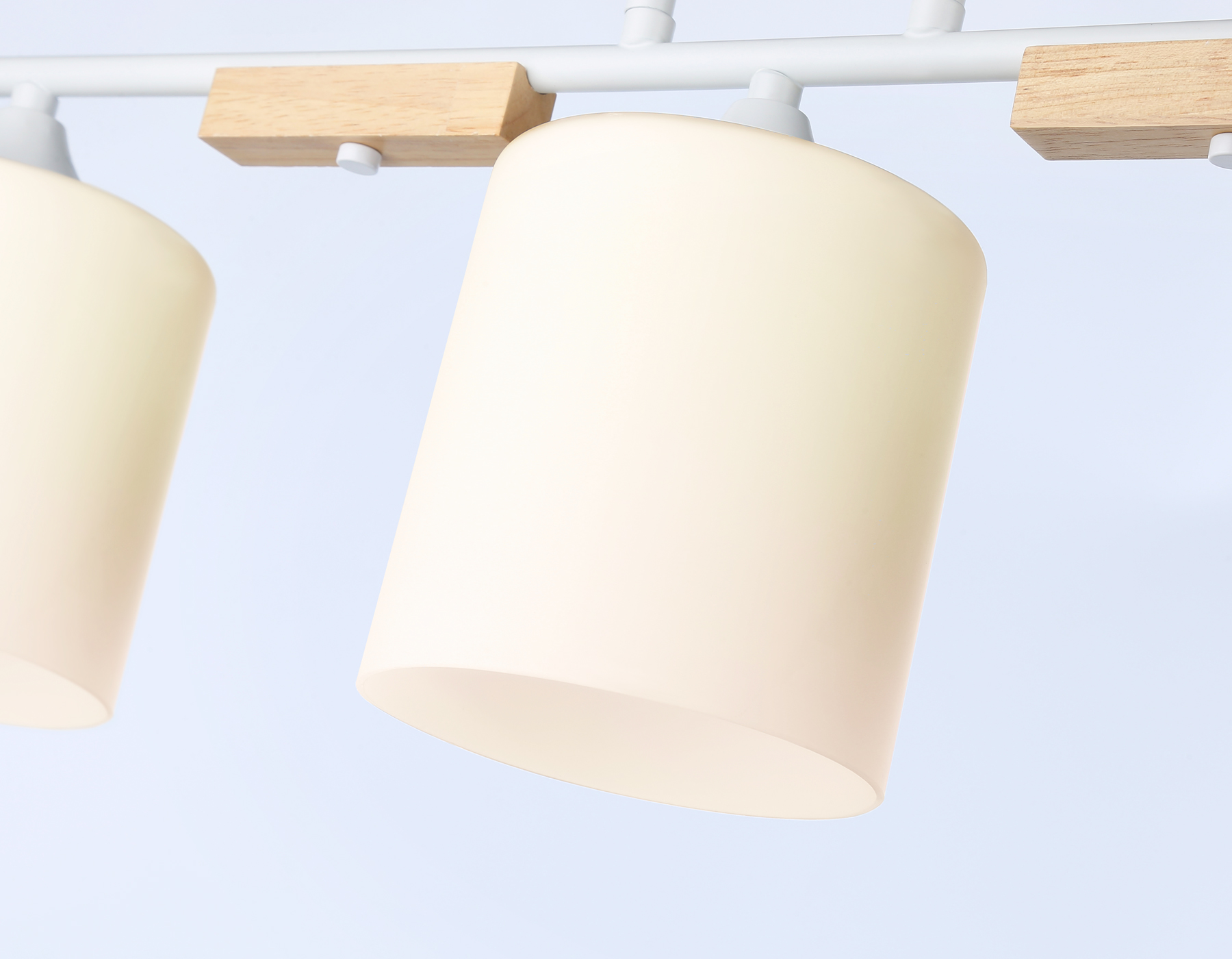 TR9546/3 WH/FR белый/белый матовый E27/3 max 40W 595*115*280