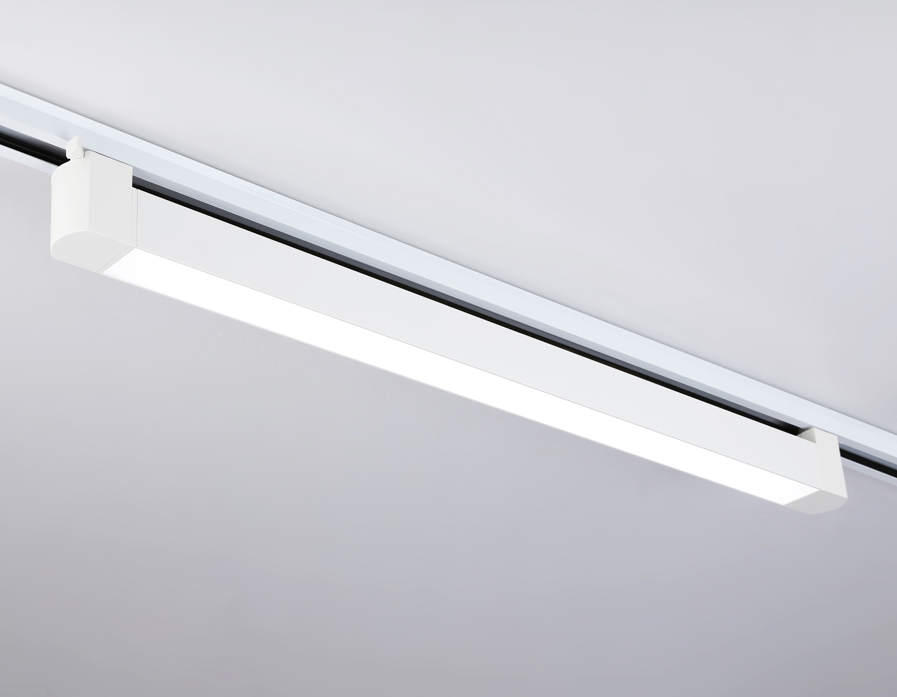 GL6742 WH белый IP20 40W 4200K 590*35*57