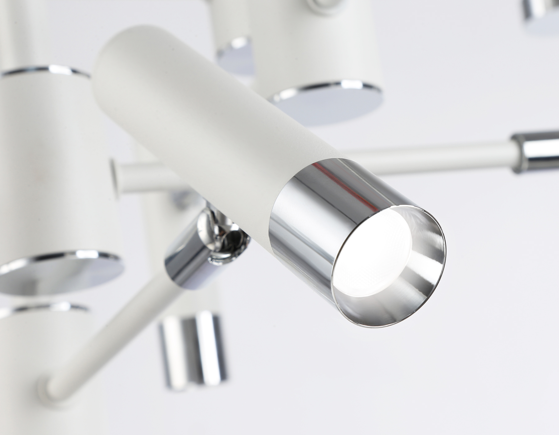 FL51648/4+4 WH/CH белый/хром 98W 3000K-6400K D910*340 (ПДУ ИК)